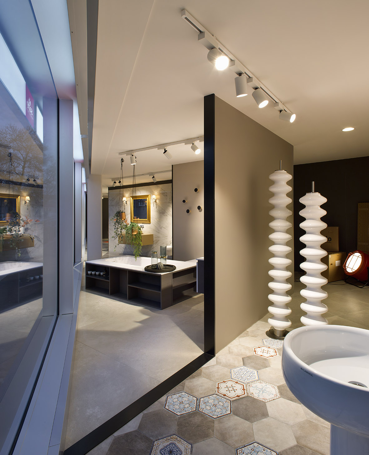 创新室内设计，打造“卫浴之城”-6