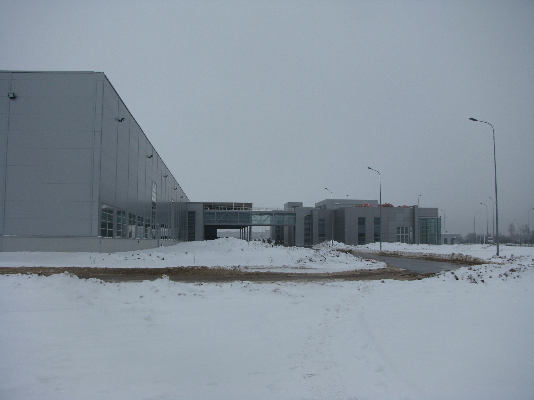 俄罗斯 Volvo·Renault 卡车工厂办公大楼设计-19