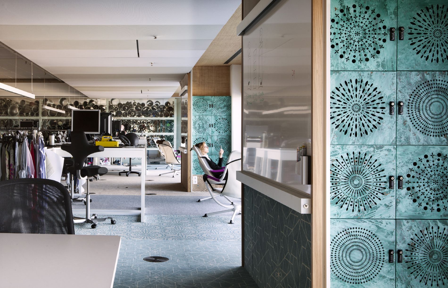 巴塞罗那 Desigual 总部室内设计-24