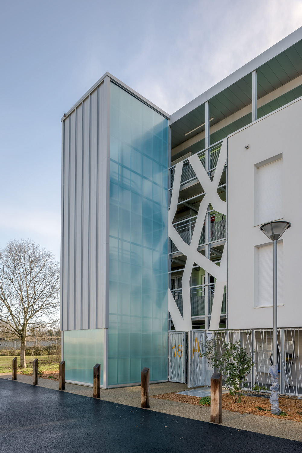 2018 年完工的 Les Erables 公寓设计展现独特魅力-9