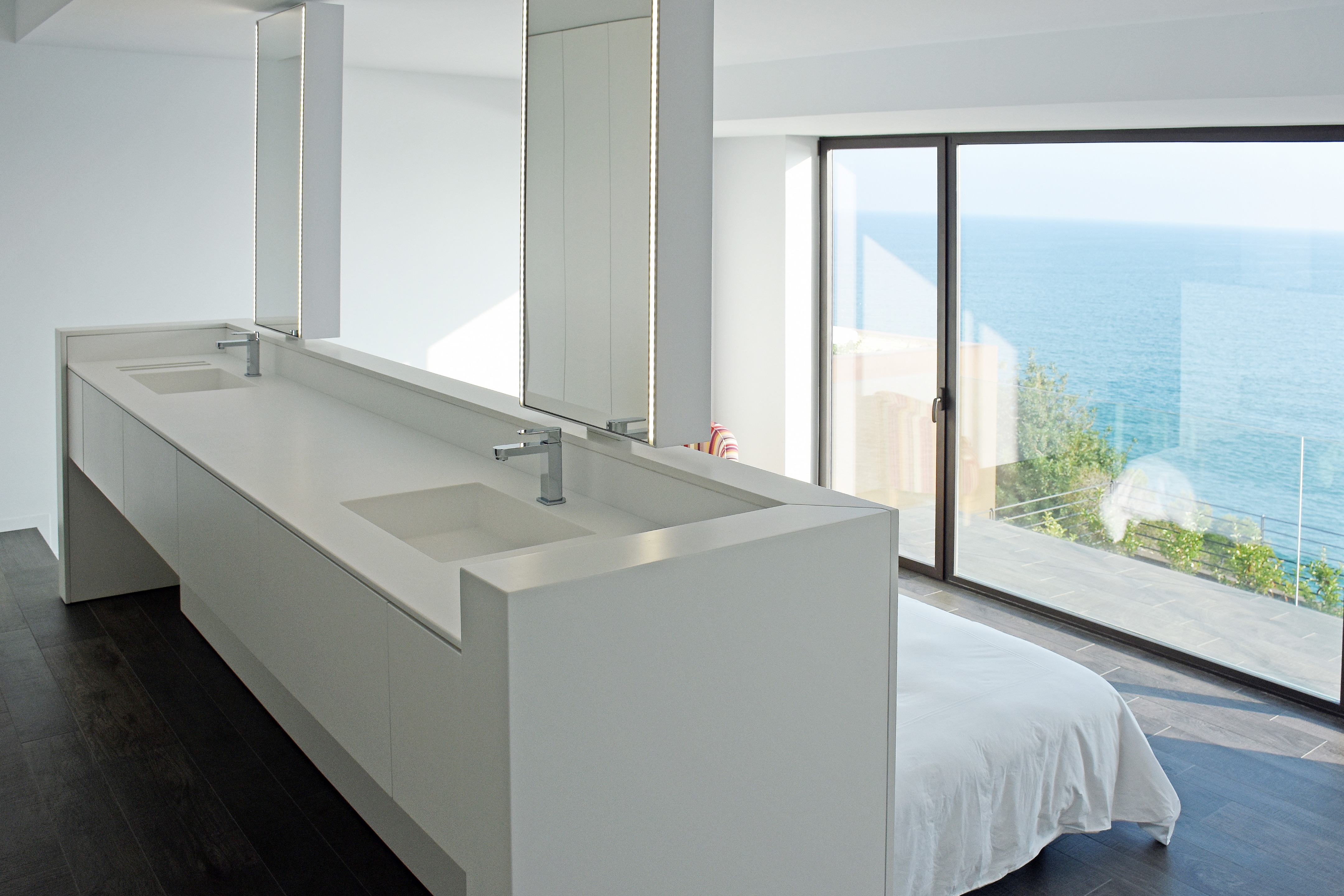 白色简约海景别墅 设计师 Adi Escura Arquitectos-19