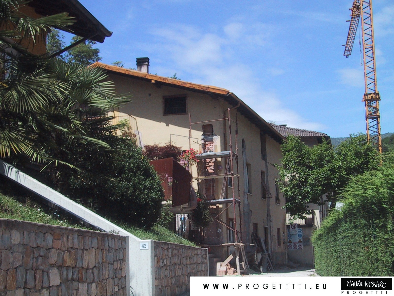 原生材料的艺术共鸣——Casa Rossaro 住宅设计-1