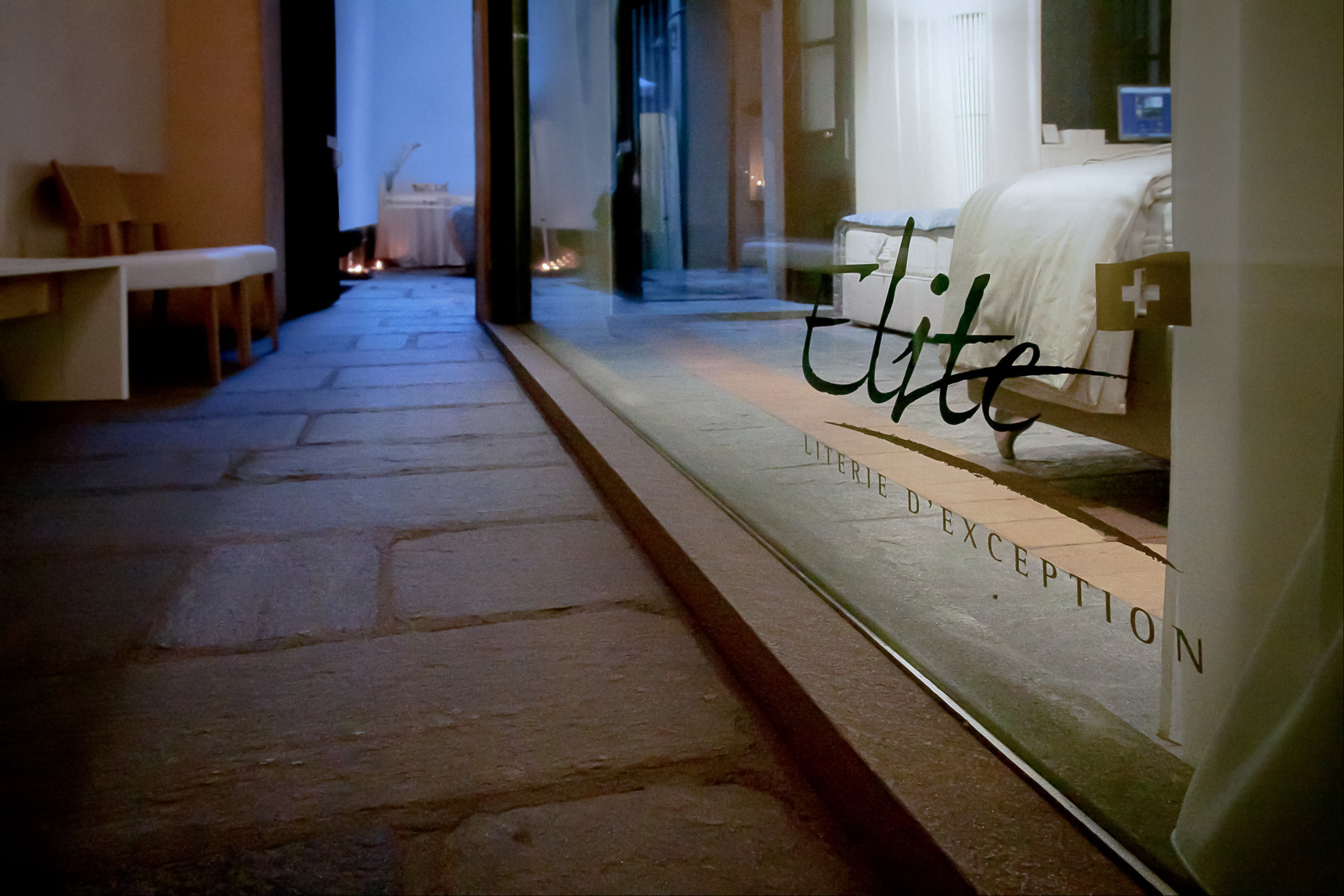 米兰精英床垫展示厅-5