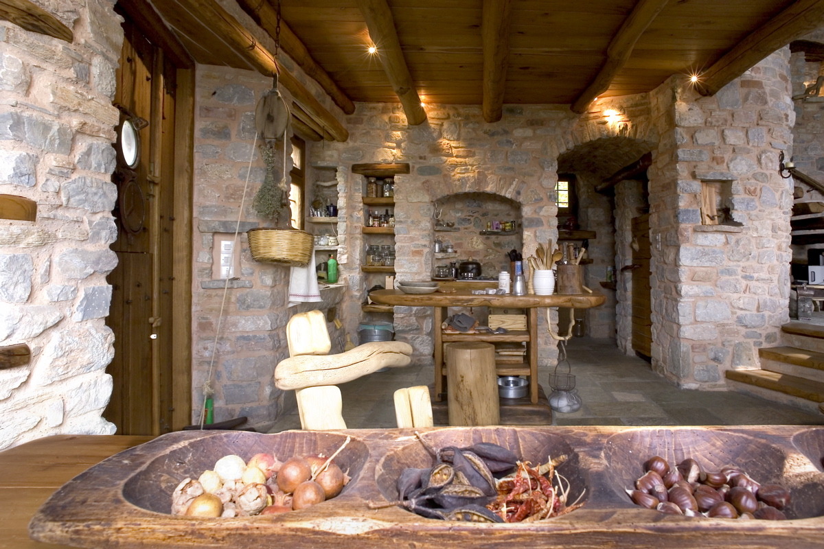 Pelion 山间混凝土石屋，融入自然的简约生活-25