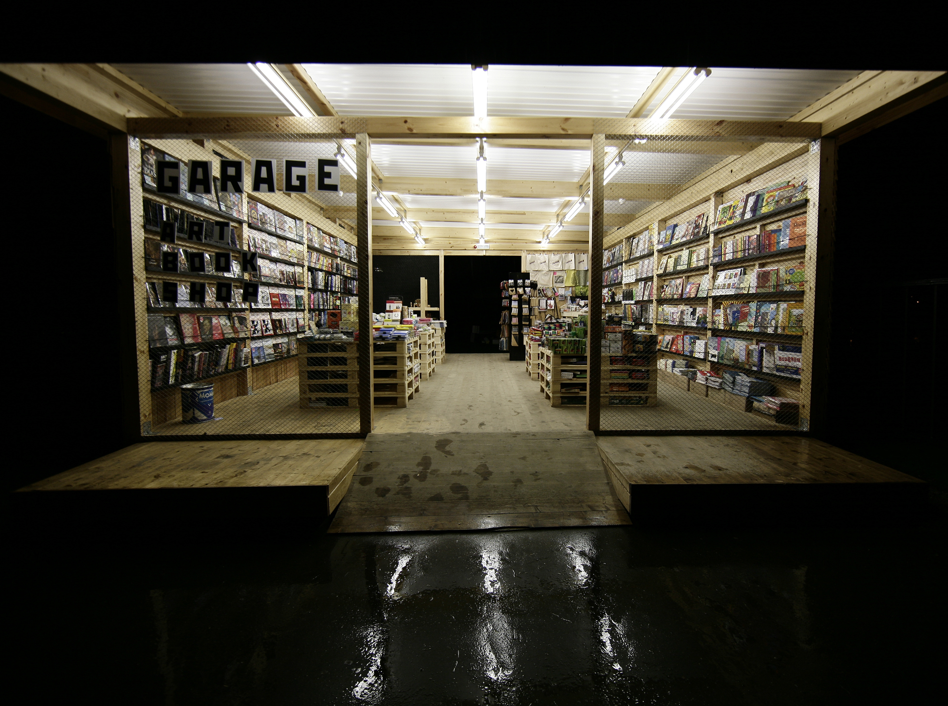 车库艺术书籍商店-6