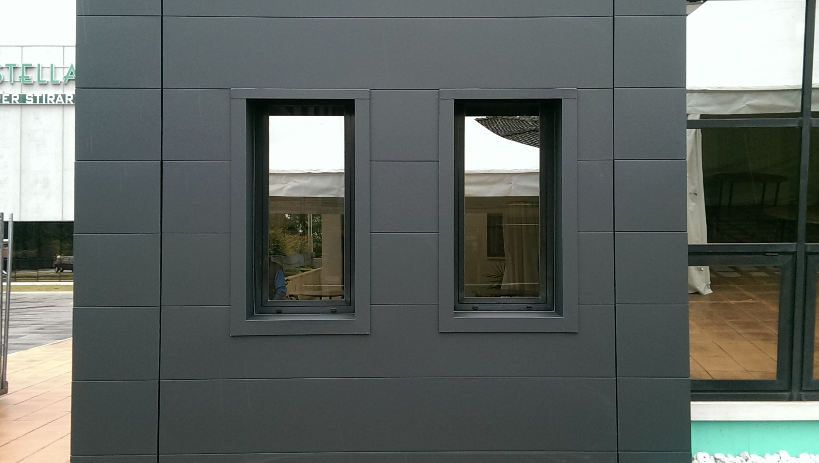 2016 年完成的面砖通风办公楼翻新-6