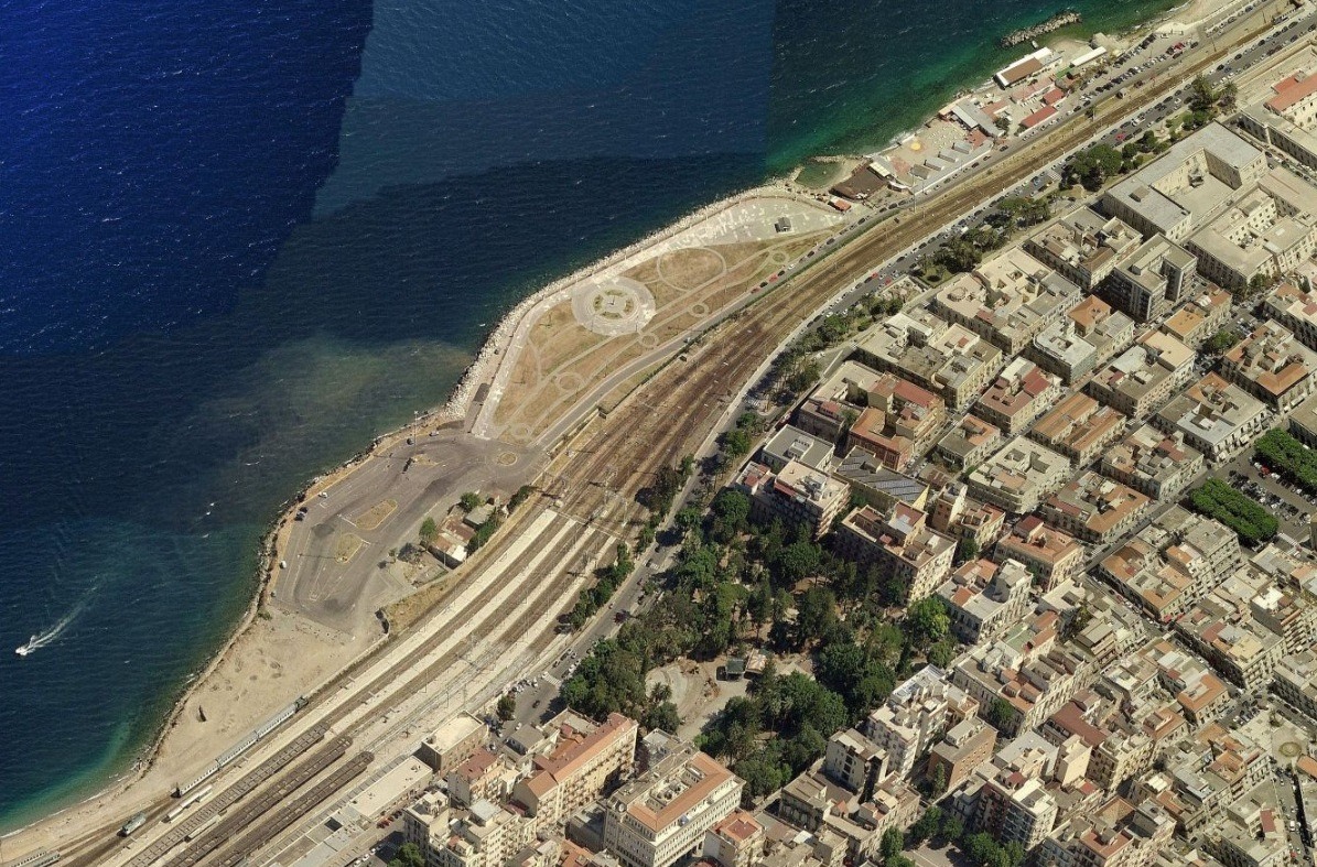 海洋能源实验室 · 意大利 Reggio Calabria 社区公园改造-0