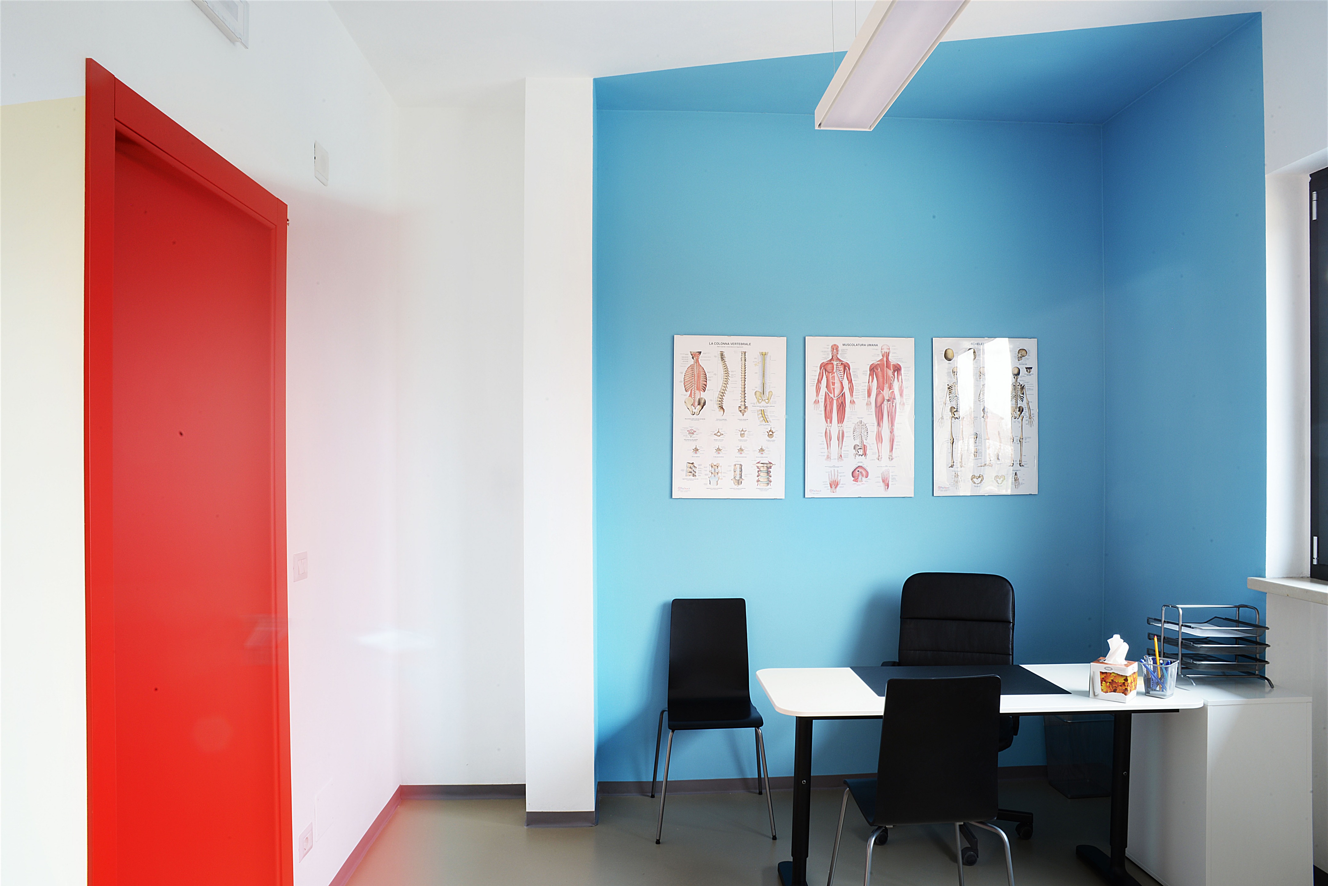 和谐均衡 | 多功能运动医疗中心设计-16