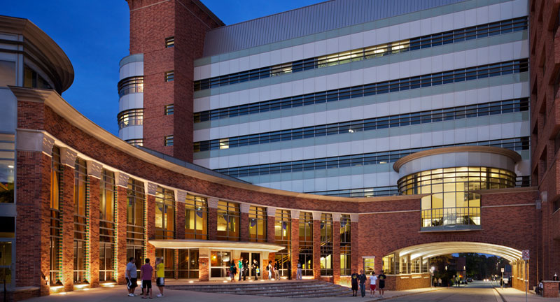 密歇根大学公共卫生学院 | 社区十字路口的现代教育空间-13