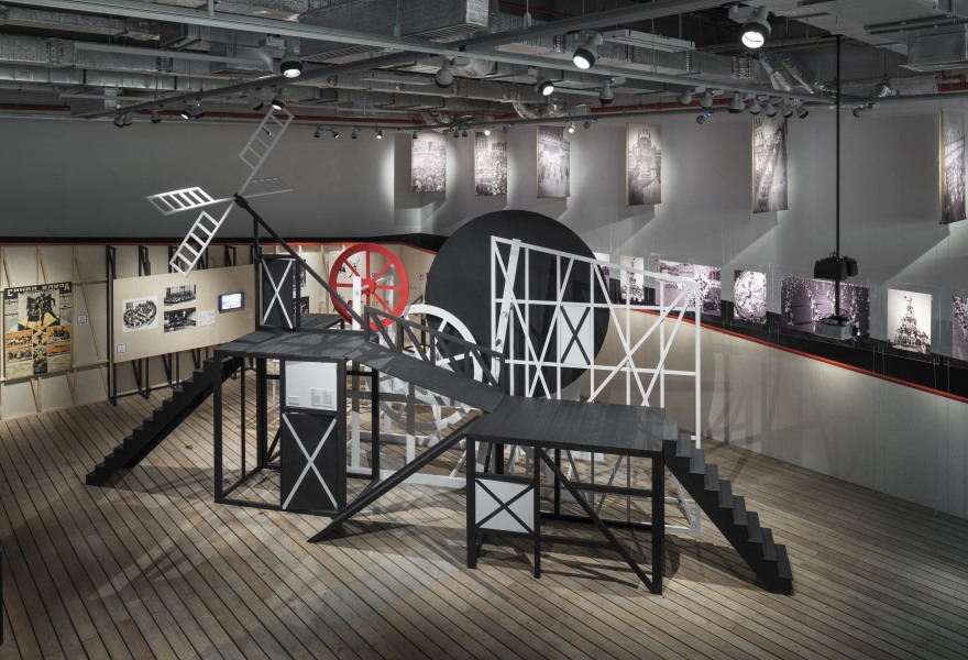 俄罗斯表演艺术百年 | 时空穿越的展览设计-0