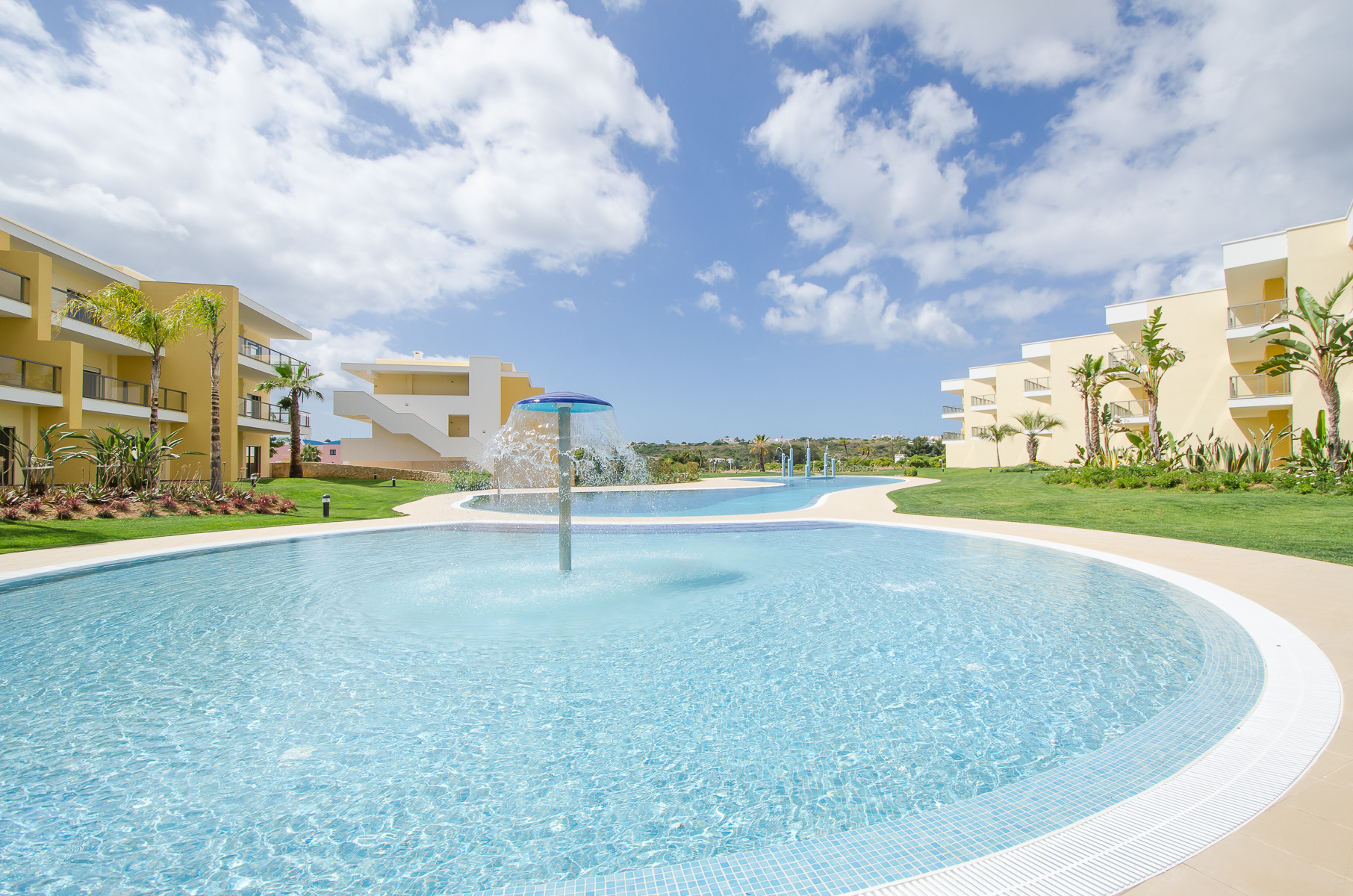 阿尔布费拉公寓，简约品味团队的完美呈现-18