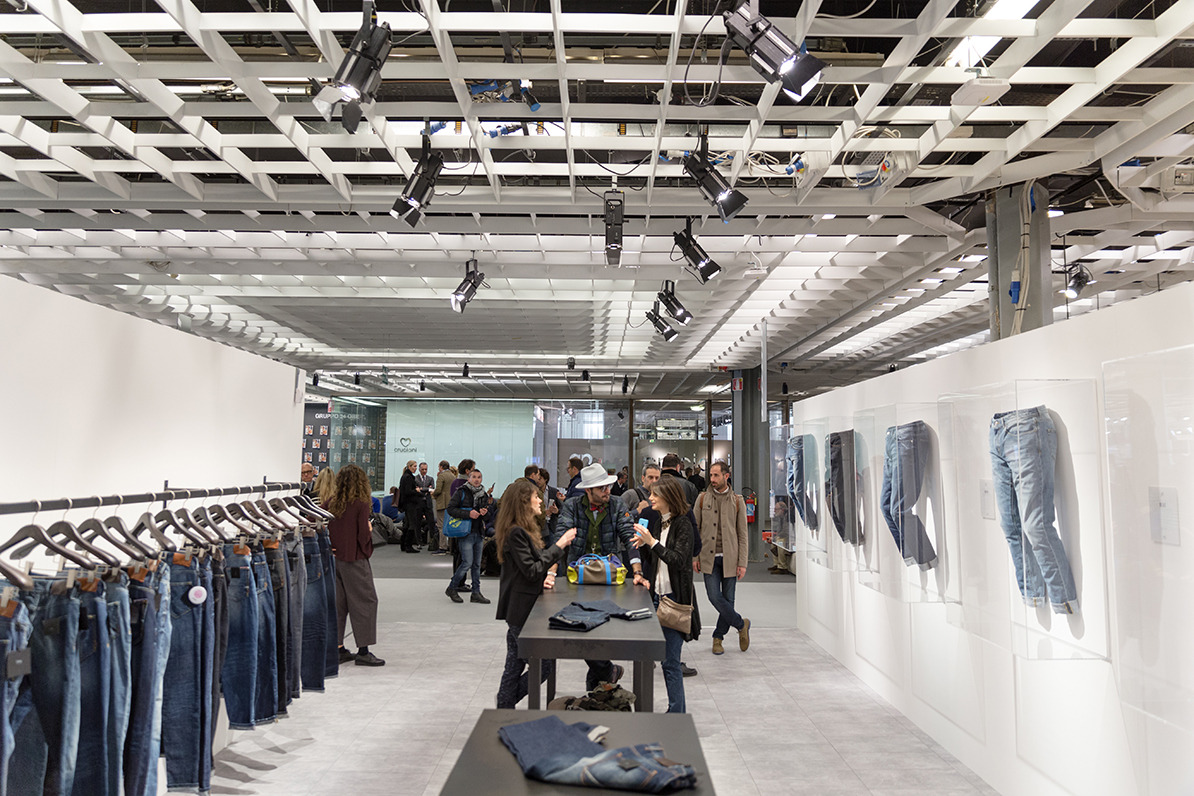 2016 年完成的贸易展览中心设计案例-1