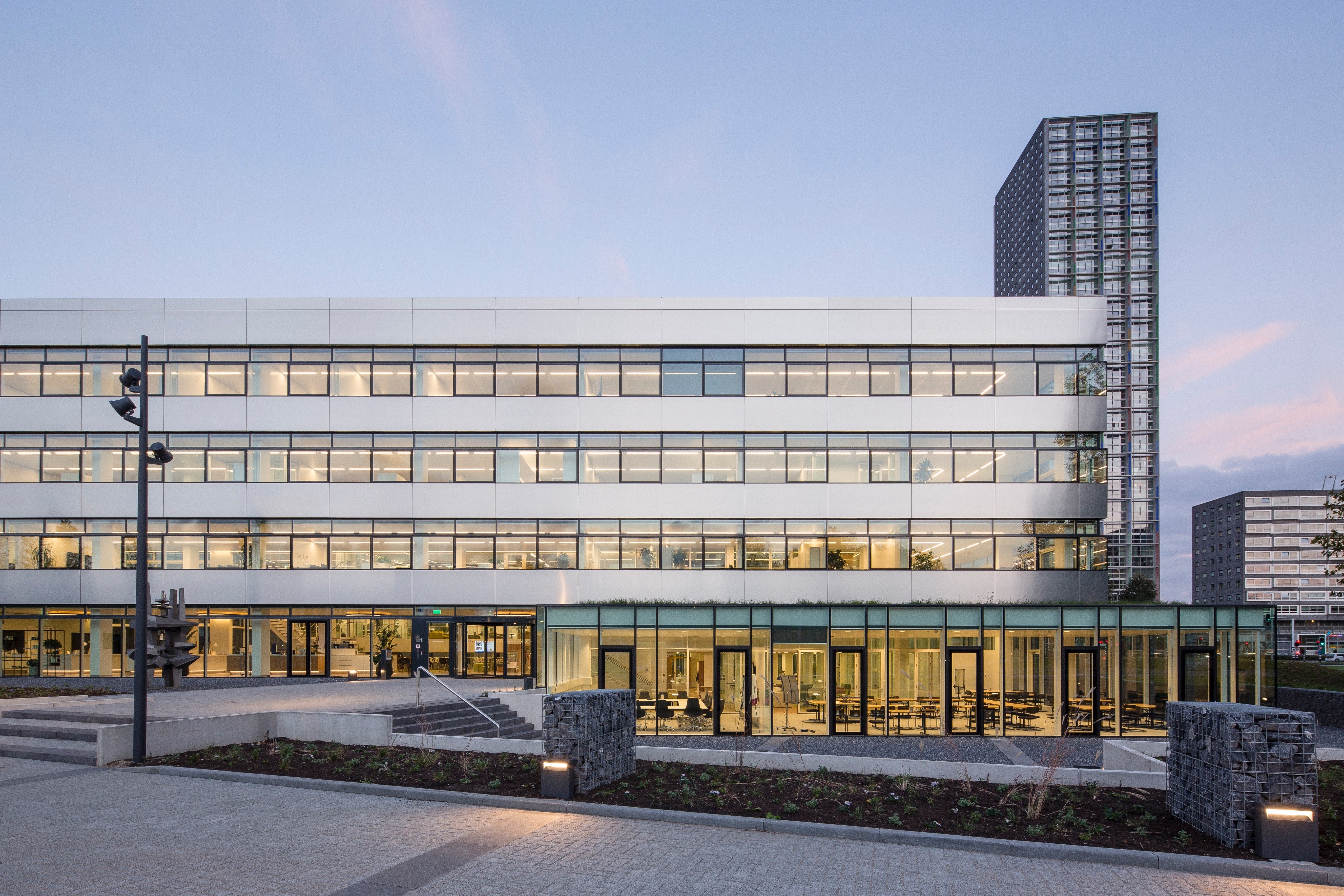 范斯潘东克企业大厦-4