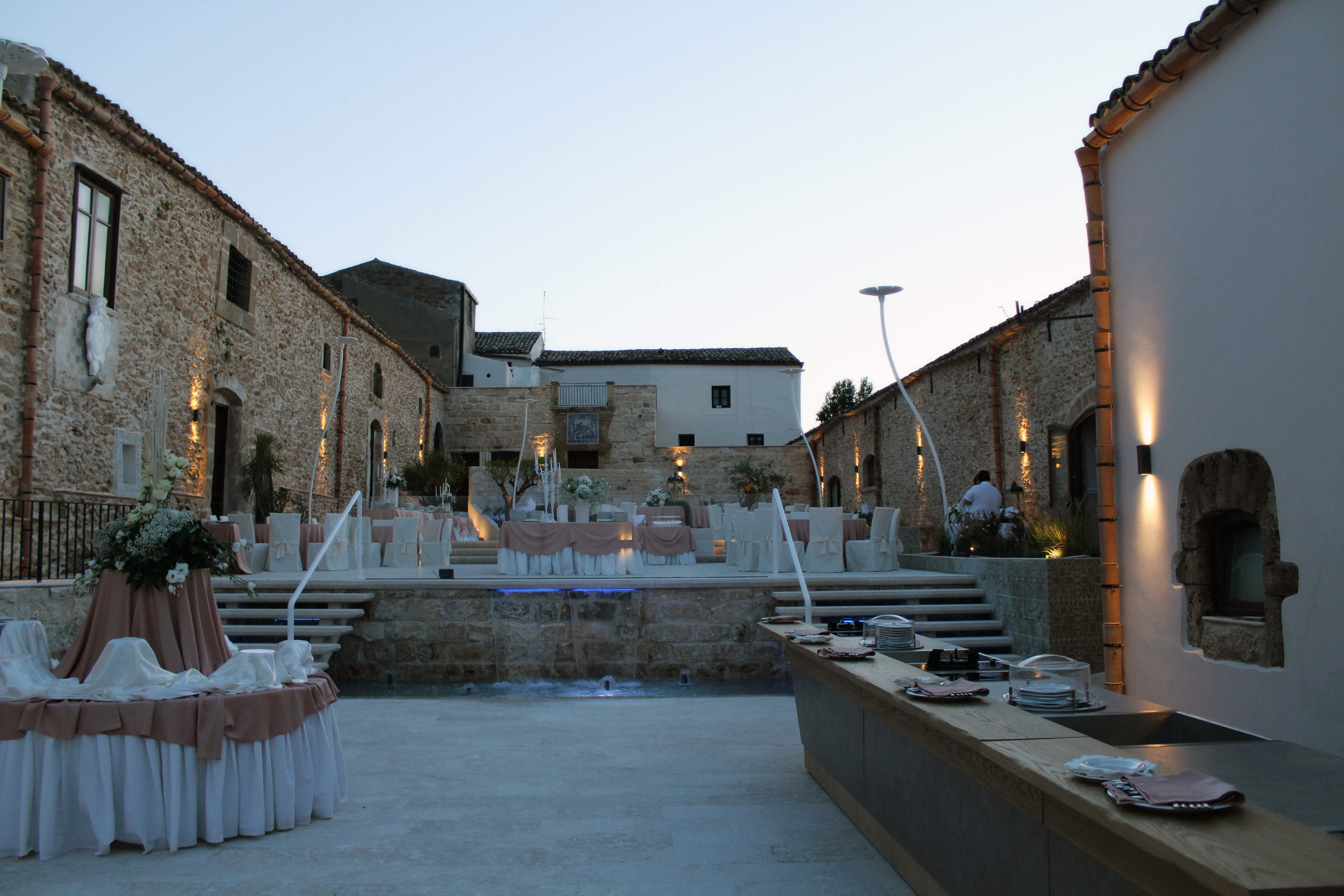 历史建筑复兴之光 · R·C· 2·0 餐厅设计-4