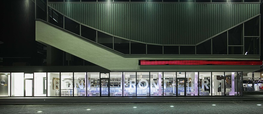 剧院空间新定义 | 融入城市生活,打造多功能文化场所-15