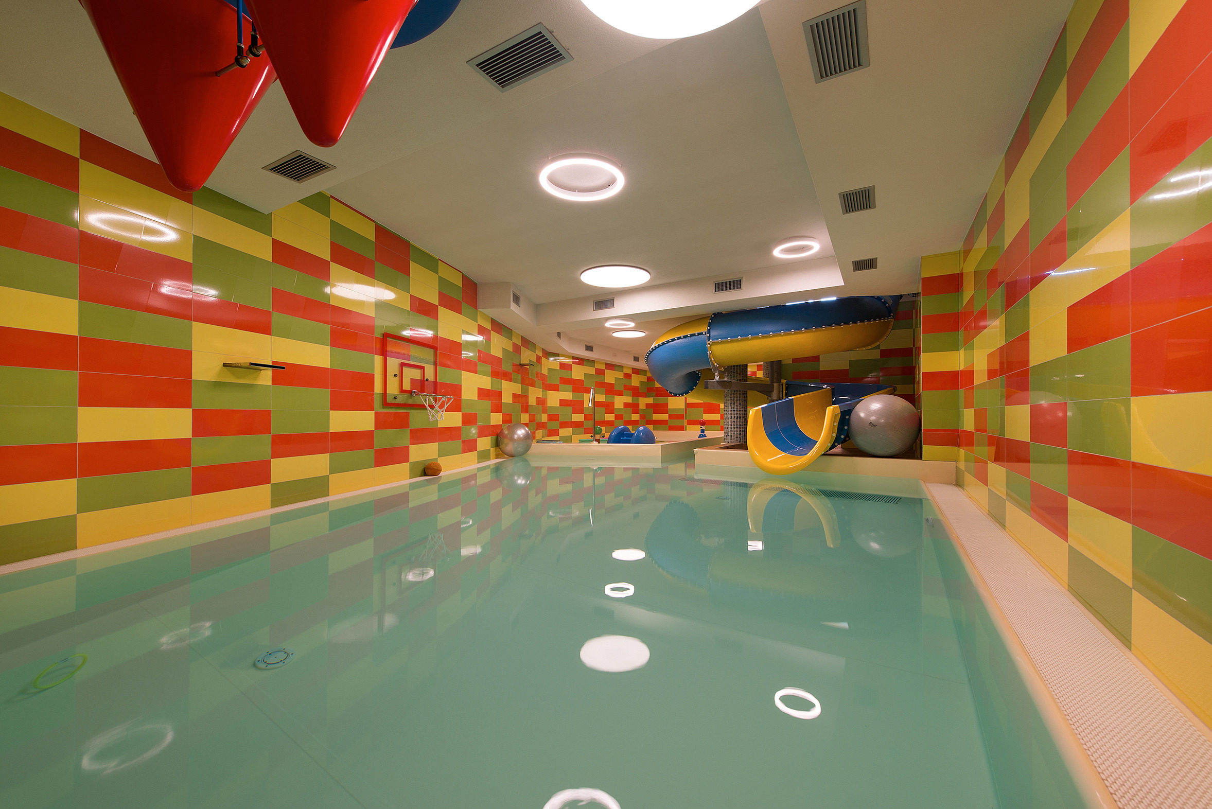 意大利 Livigno 酒店“Baita Montana”自然元素主题设计-45