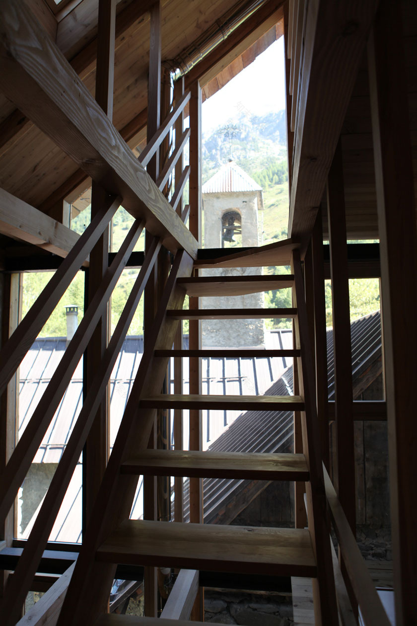 2010 年完成的 CASA TG 山地住宅设计-13