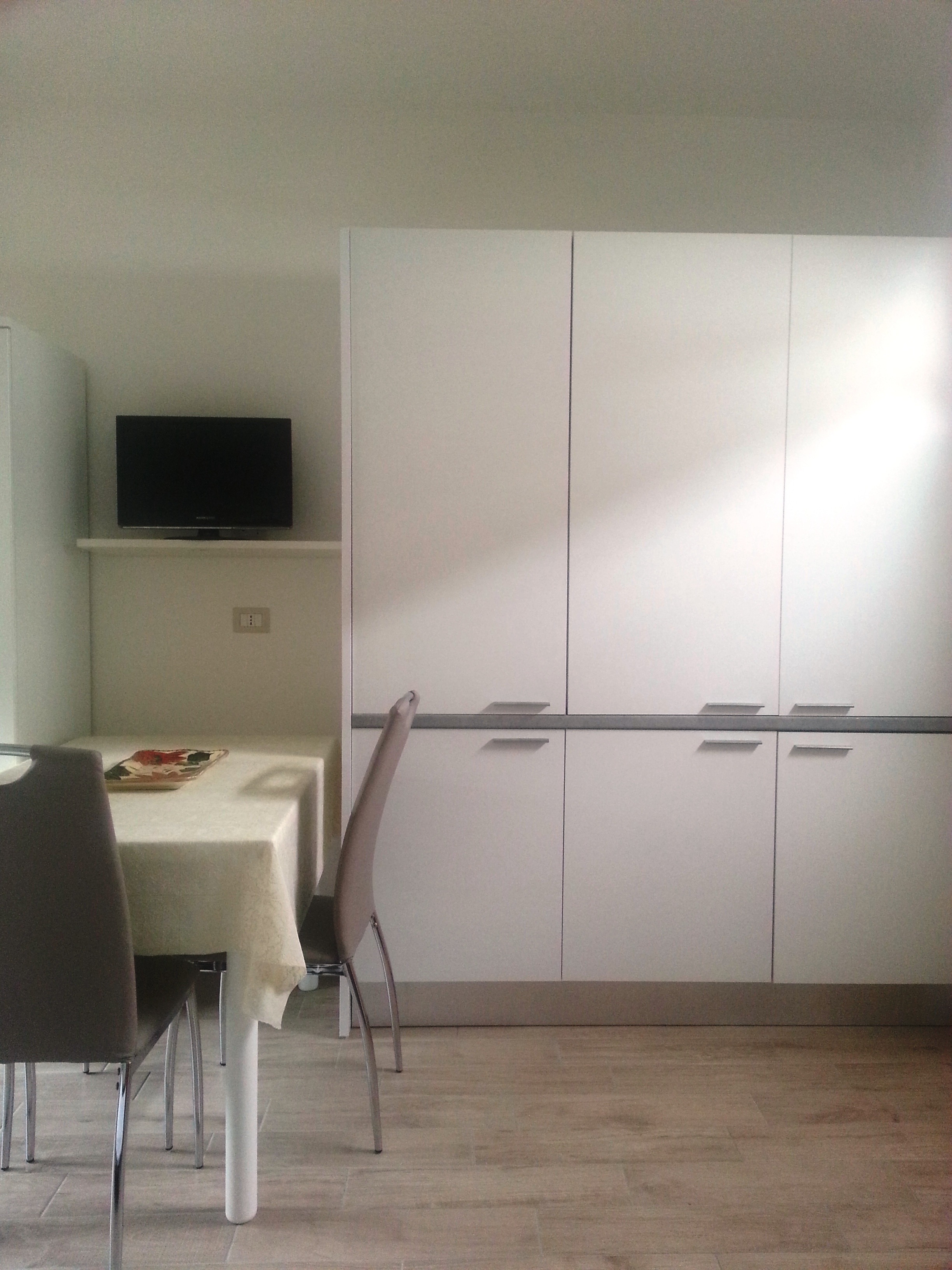 简约实用，DreAm 公寓翻新打造舒适度假空间-16