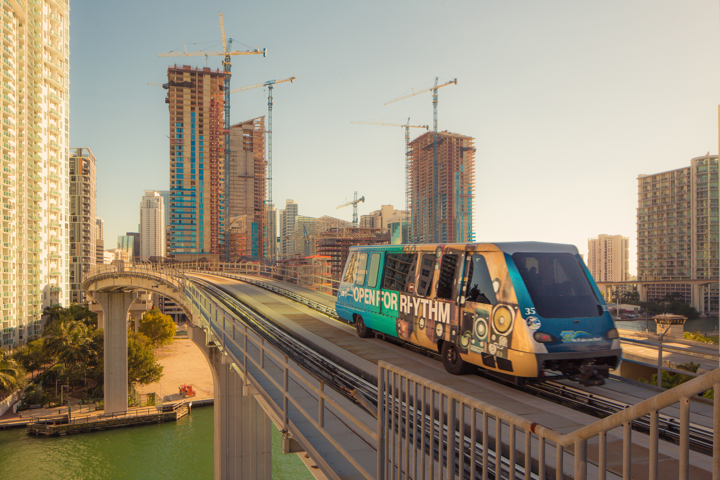 迈阿密 Brickell City Centre 艺术建筑之旅-53