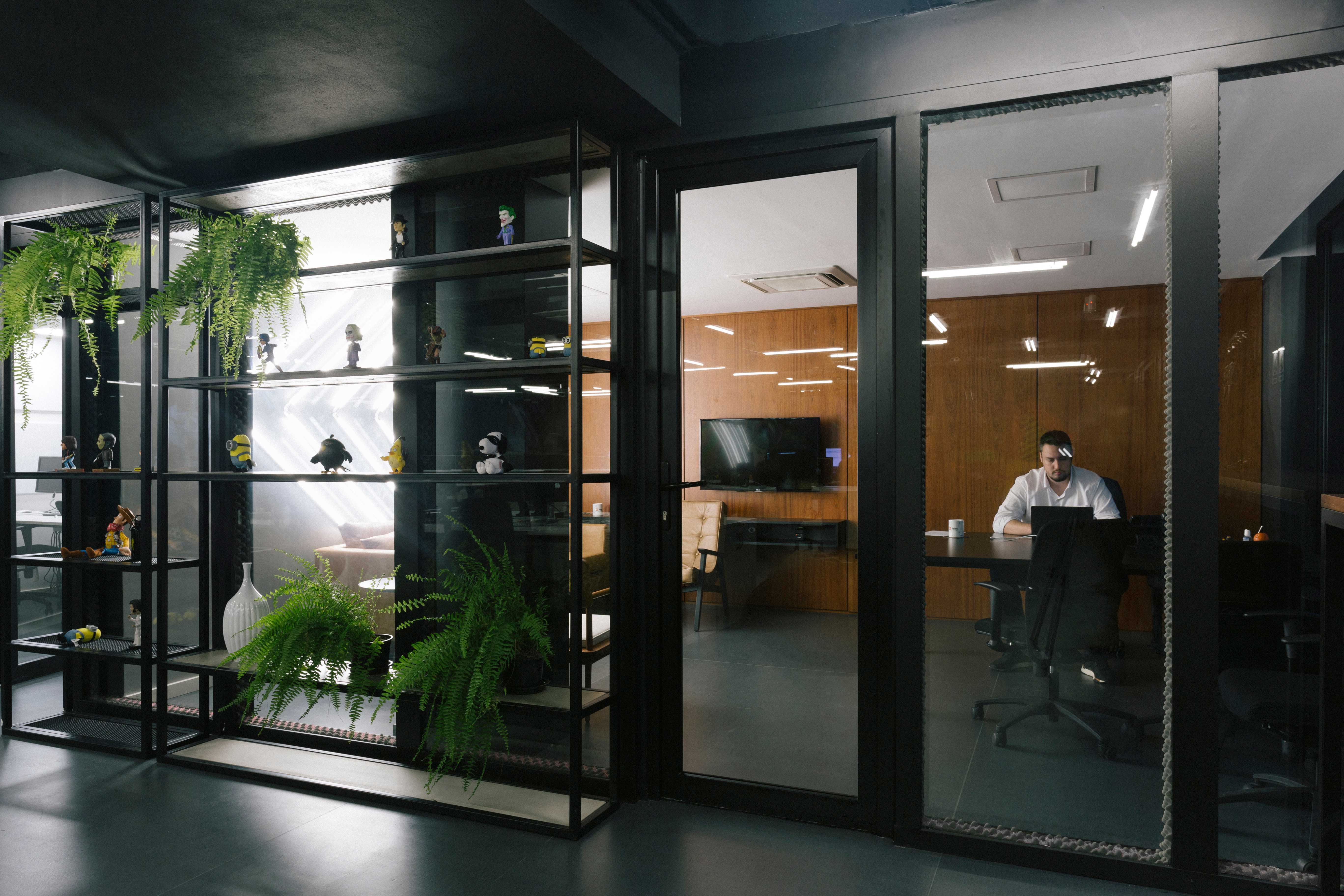 巴西 Azion 科技公司办公室——极客文化与工业风格的完美融合-42