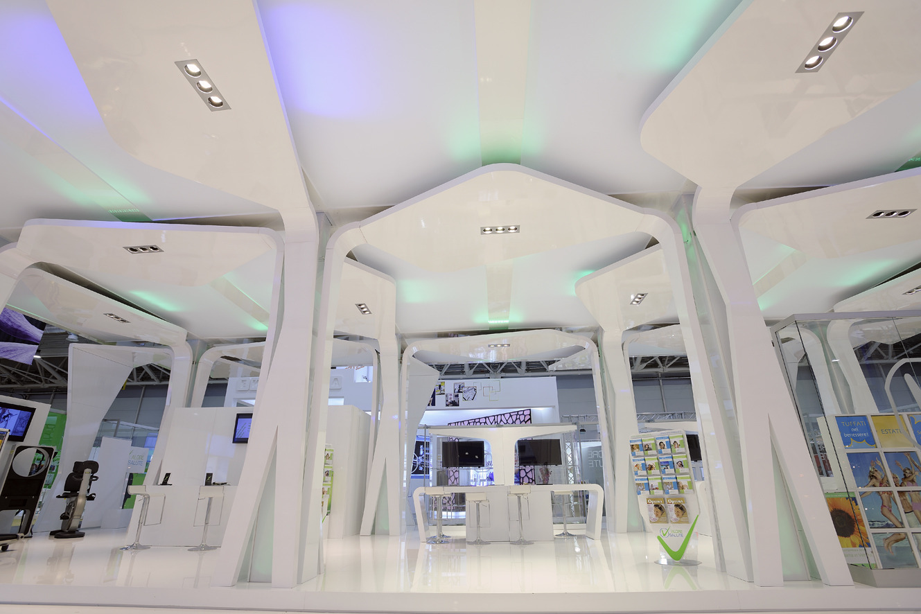 2010 年 COMIFAR 展会展厅设计 | 创新混合结构与定制家具的完美结合-8