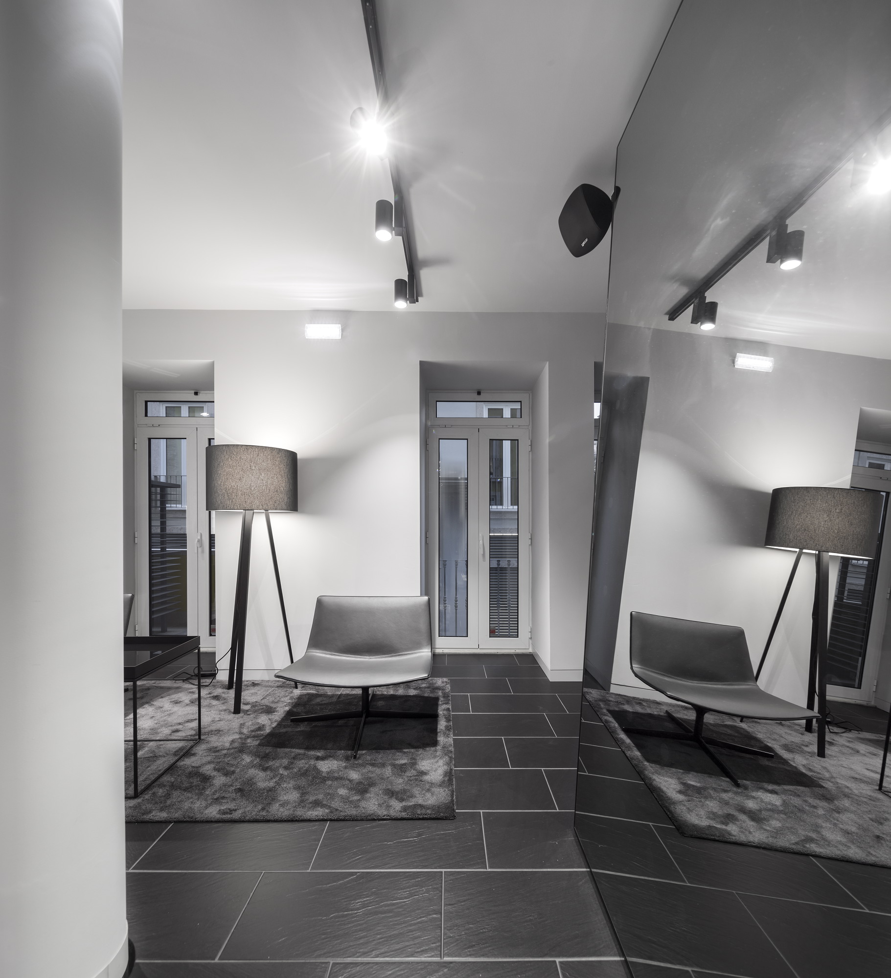 Porsche Design 打造豪华购物空间-4