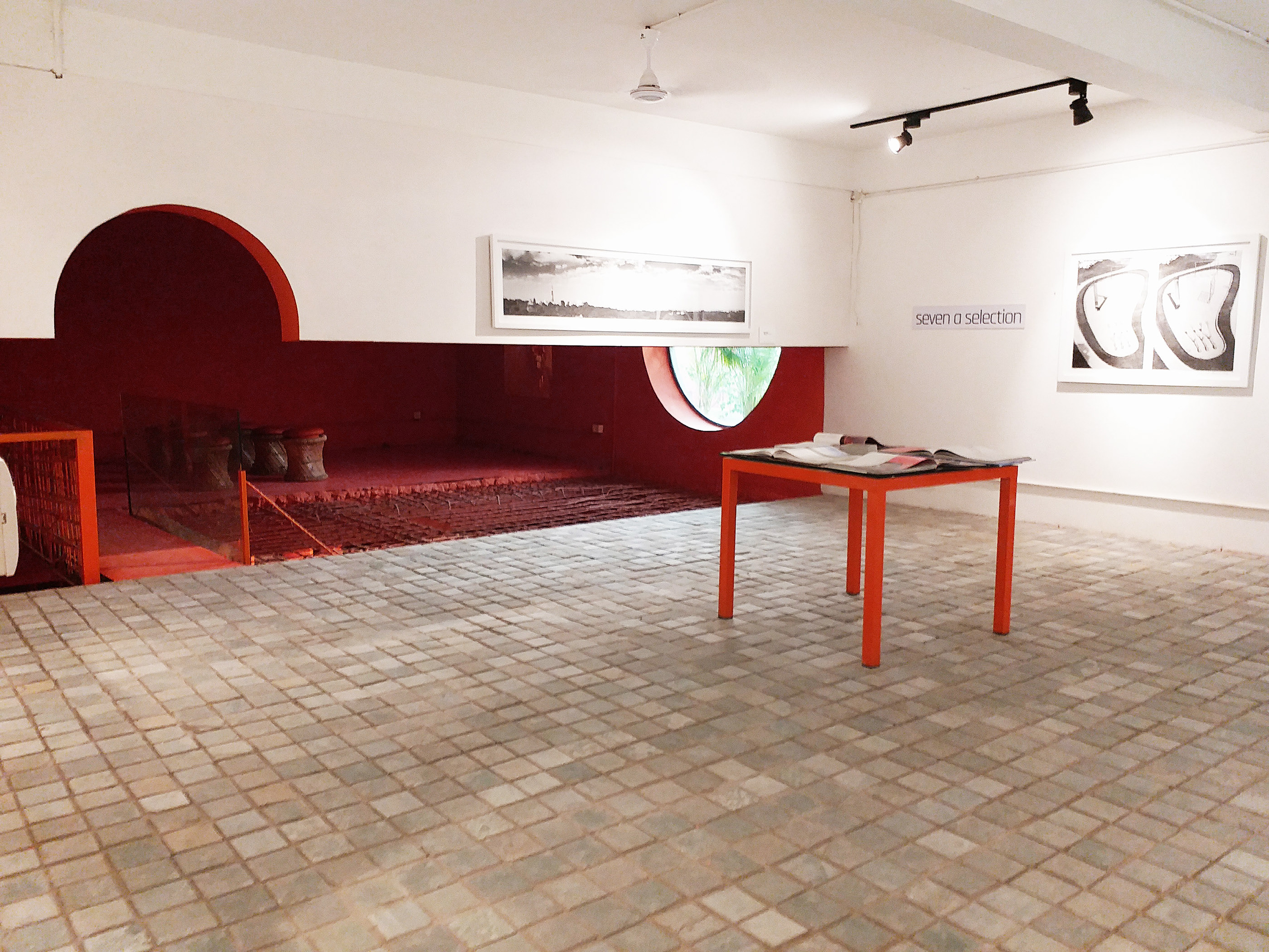 旧工厂变身为学校的设计奇迹-13