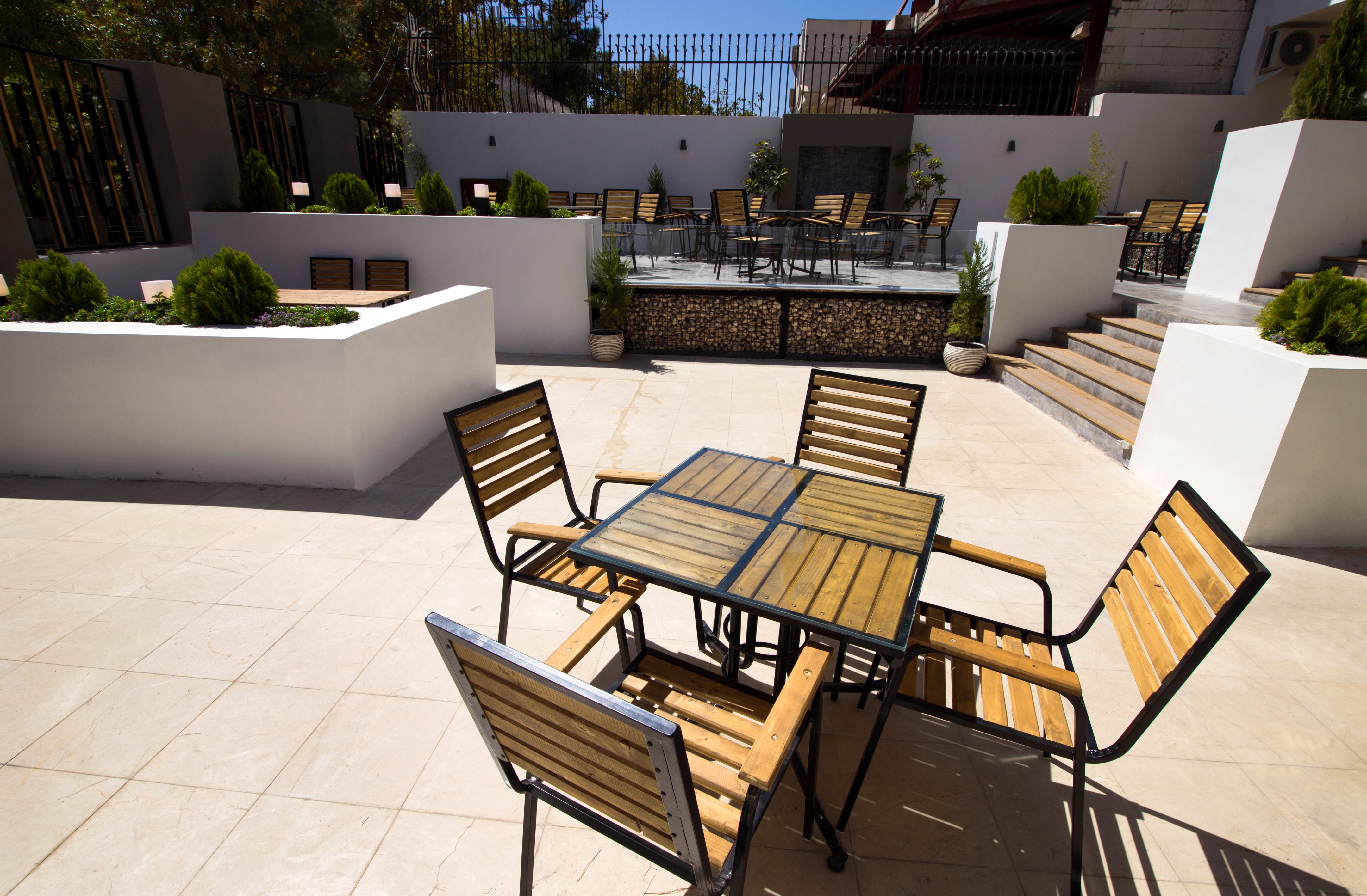 2017 年完成的 Cafe Blanche 室内设计案例-2