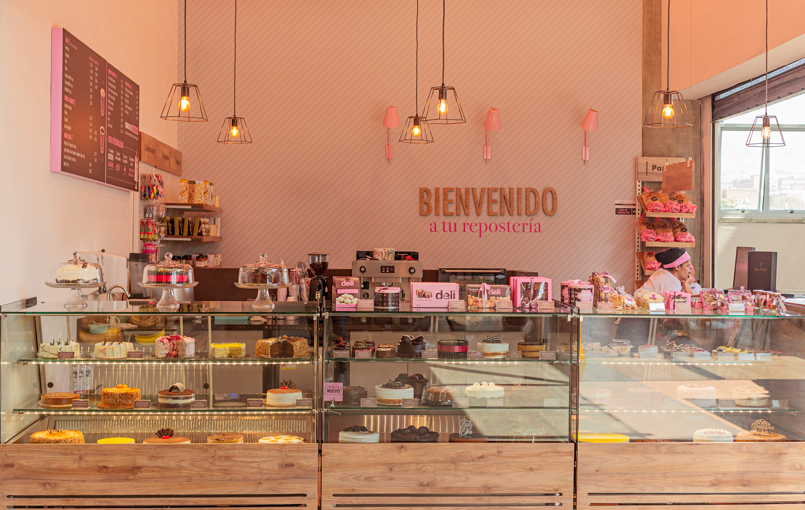 30 年历史的烘培店焕新设计,自然品质一脉相承-6