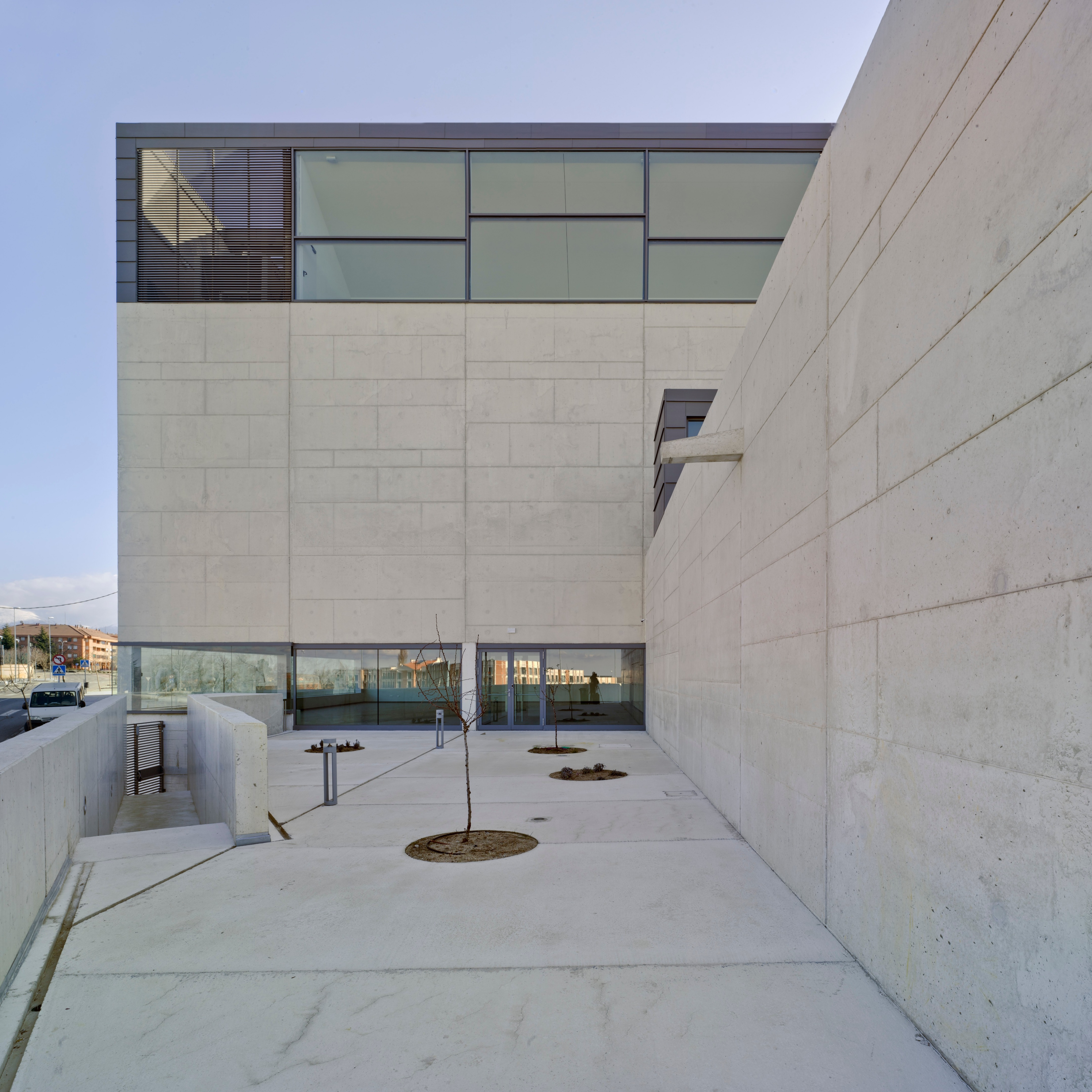 新塞哥维亚公共图书馆-9