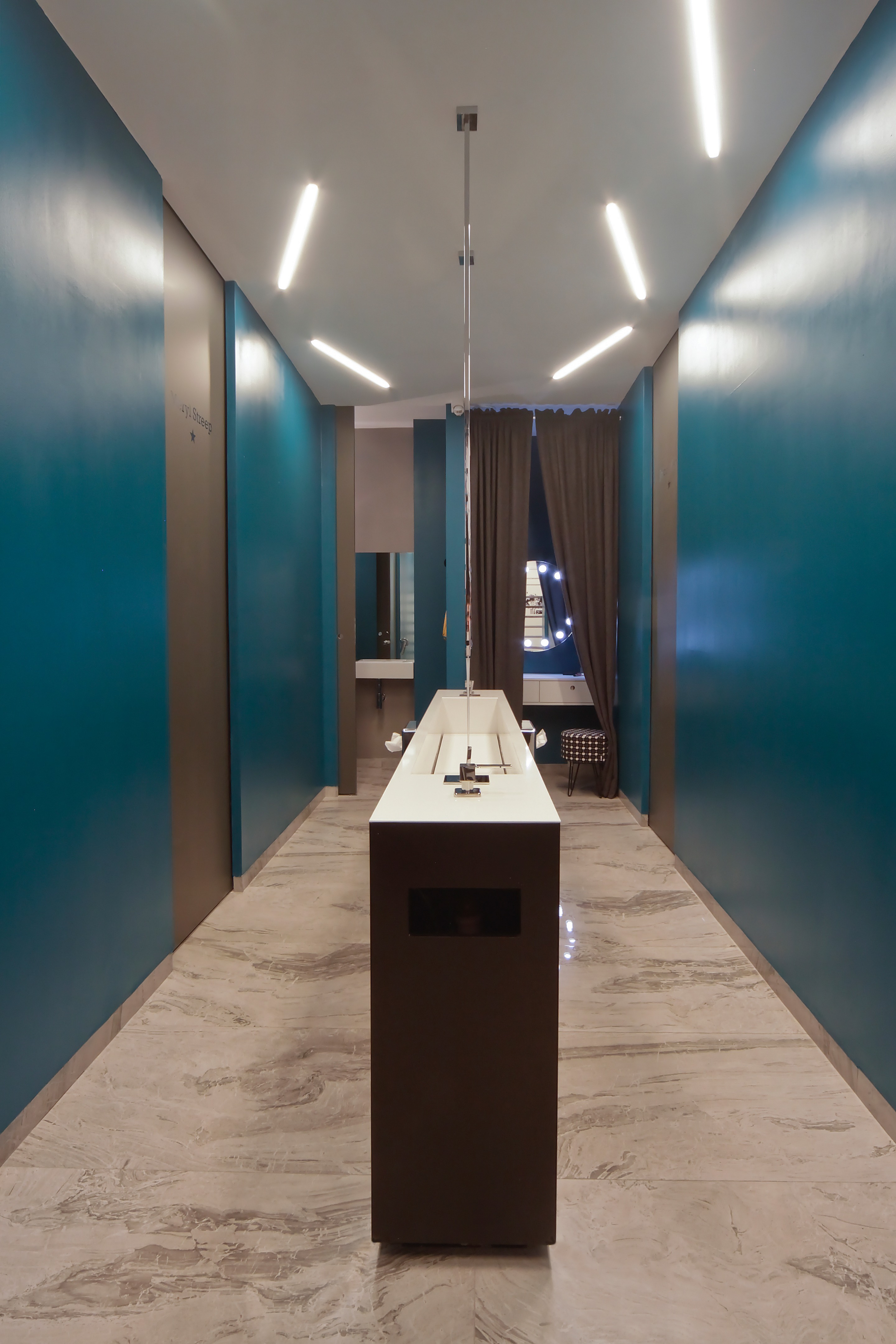 融合科技与复古的现代办公室设计-23