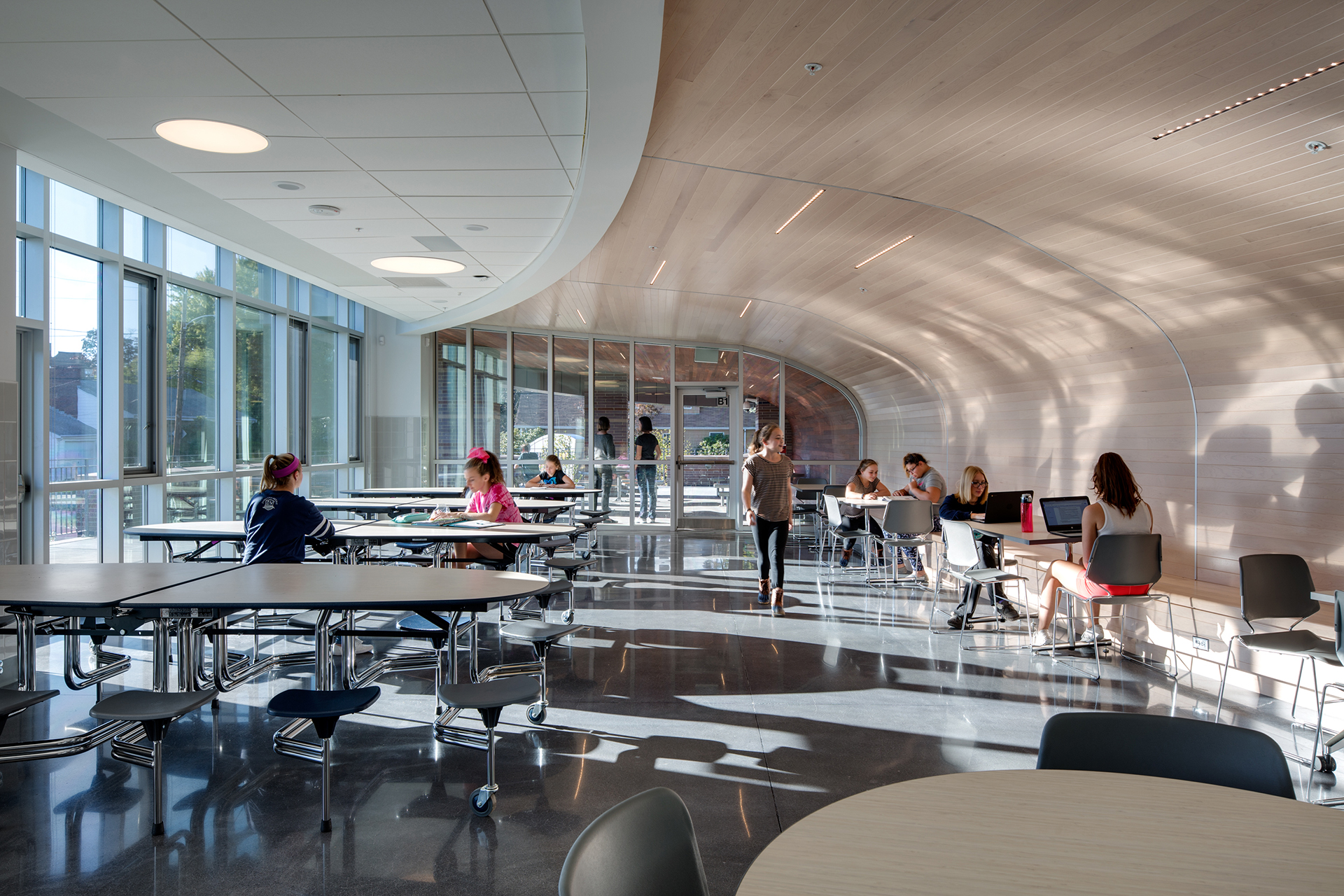 温斯洛普中学,高中-9