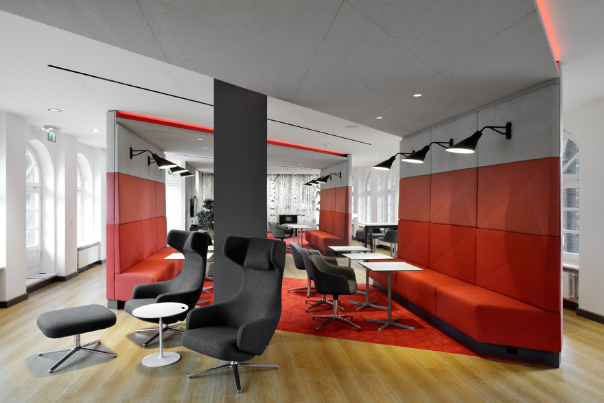 汉堡企业咨询公司办公室的社交中心设计-14