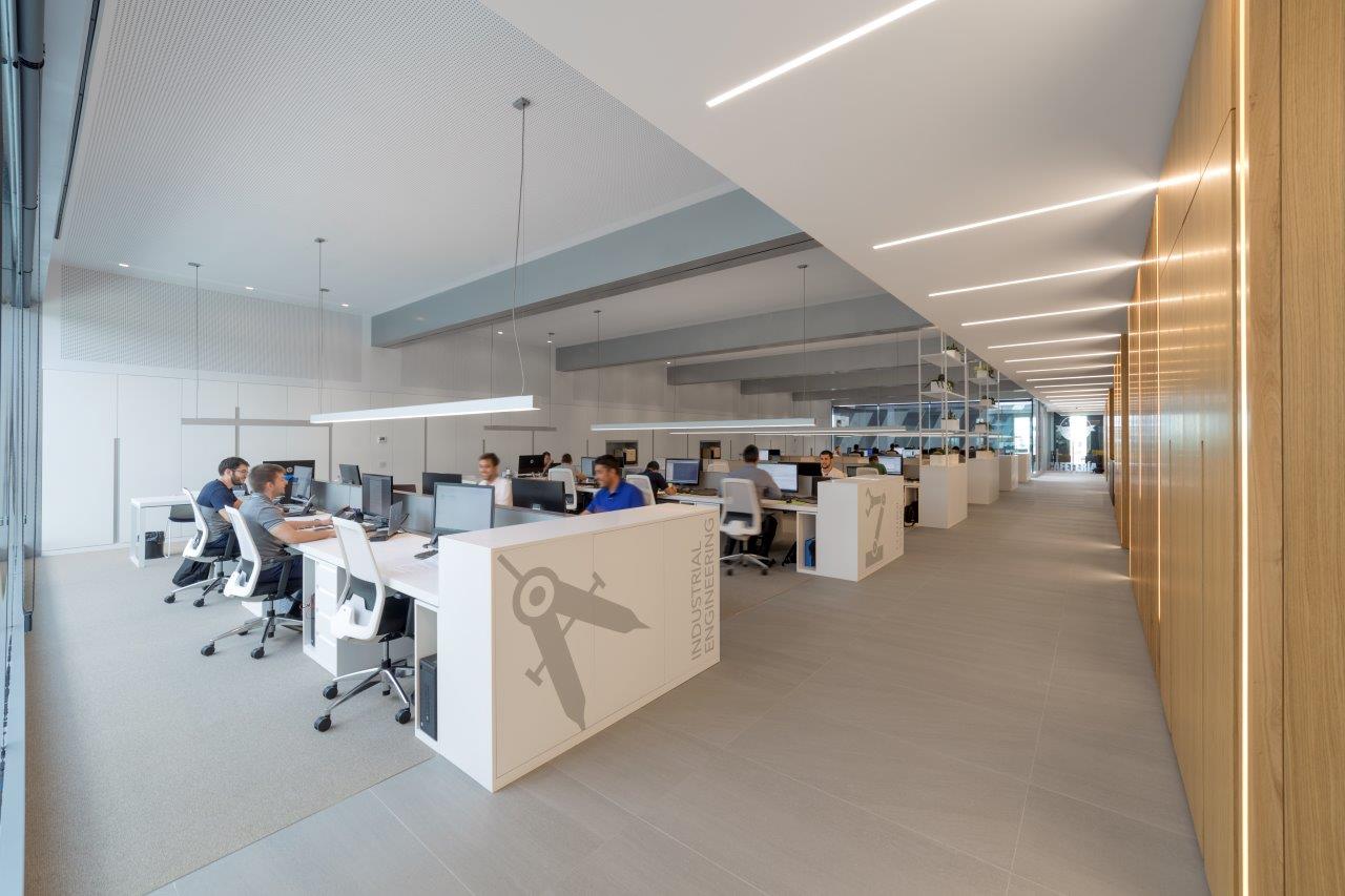 西班牙 AUTIS 公司总部,现代工业风室内设计-24