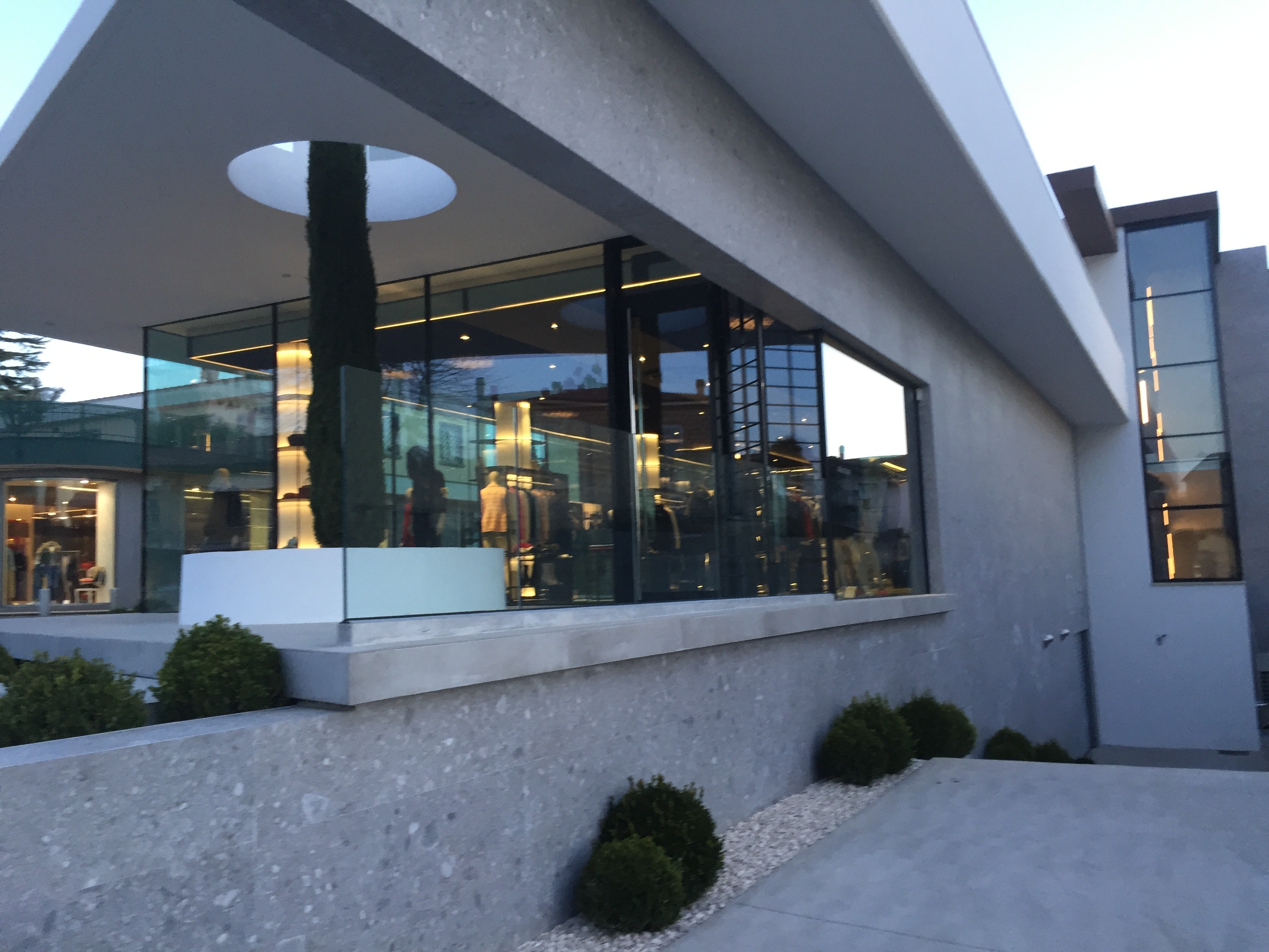 时尚展示间·VETRALLA (VT)·2017 年-10