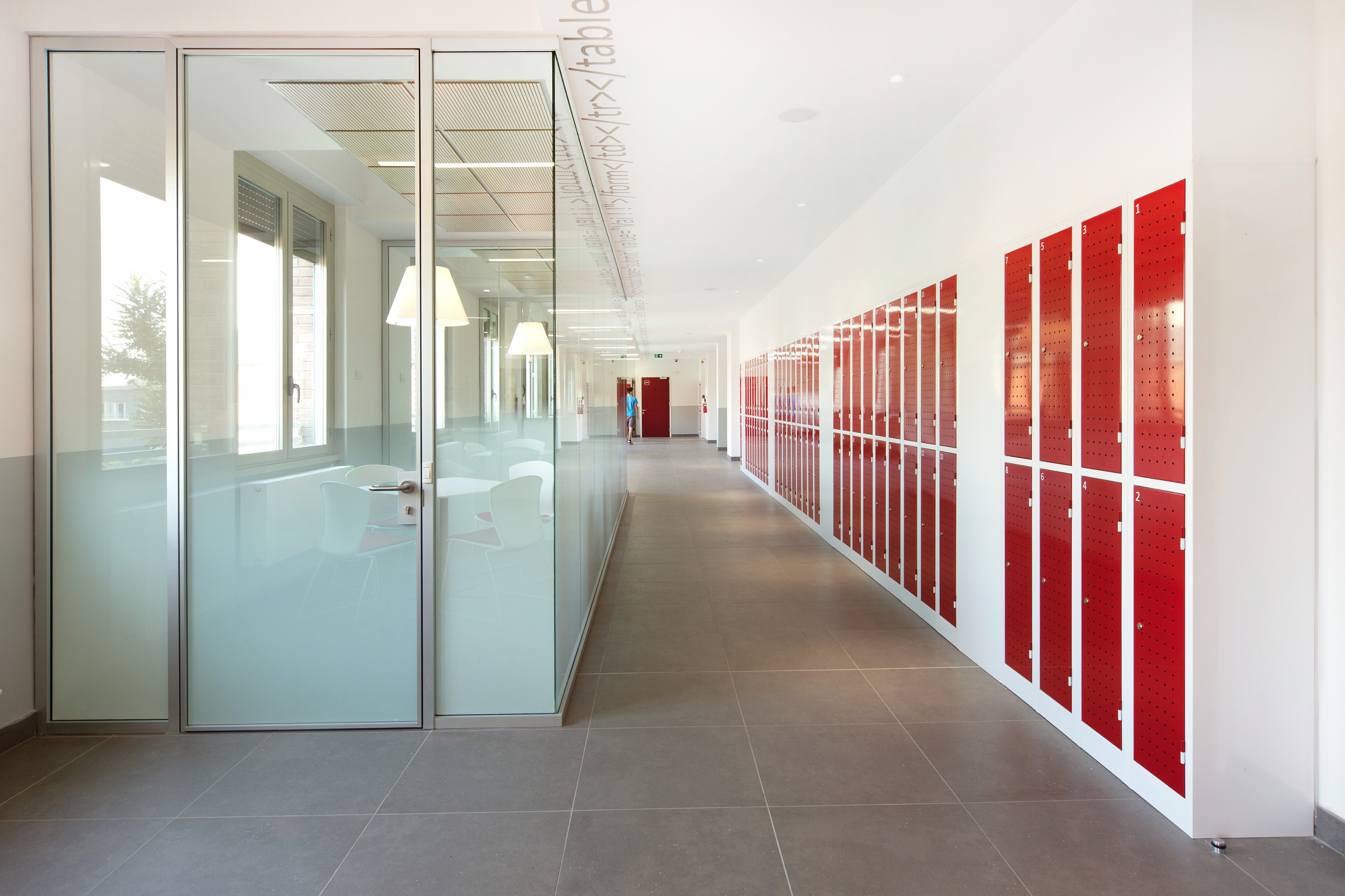 米兰 Faes Ponzio 学校翻新-13