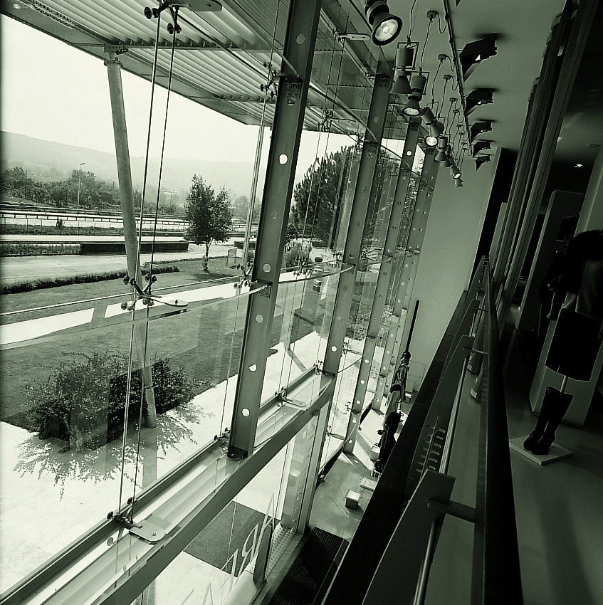 时尚展示厅设计案例-0