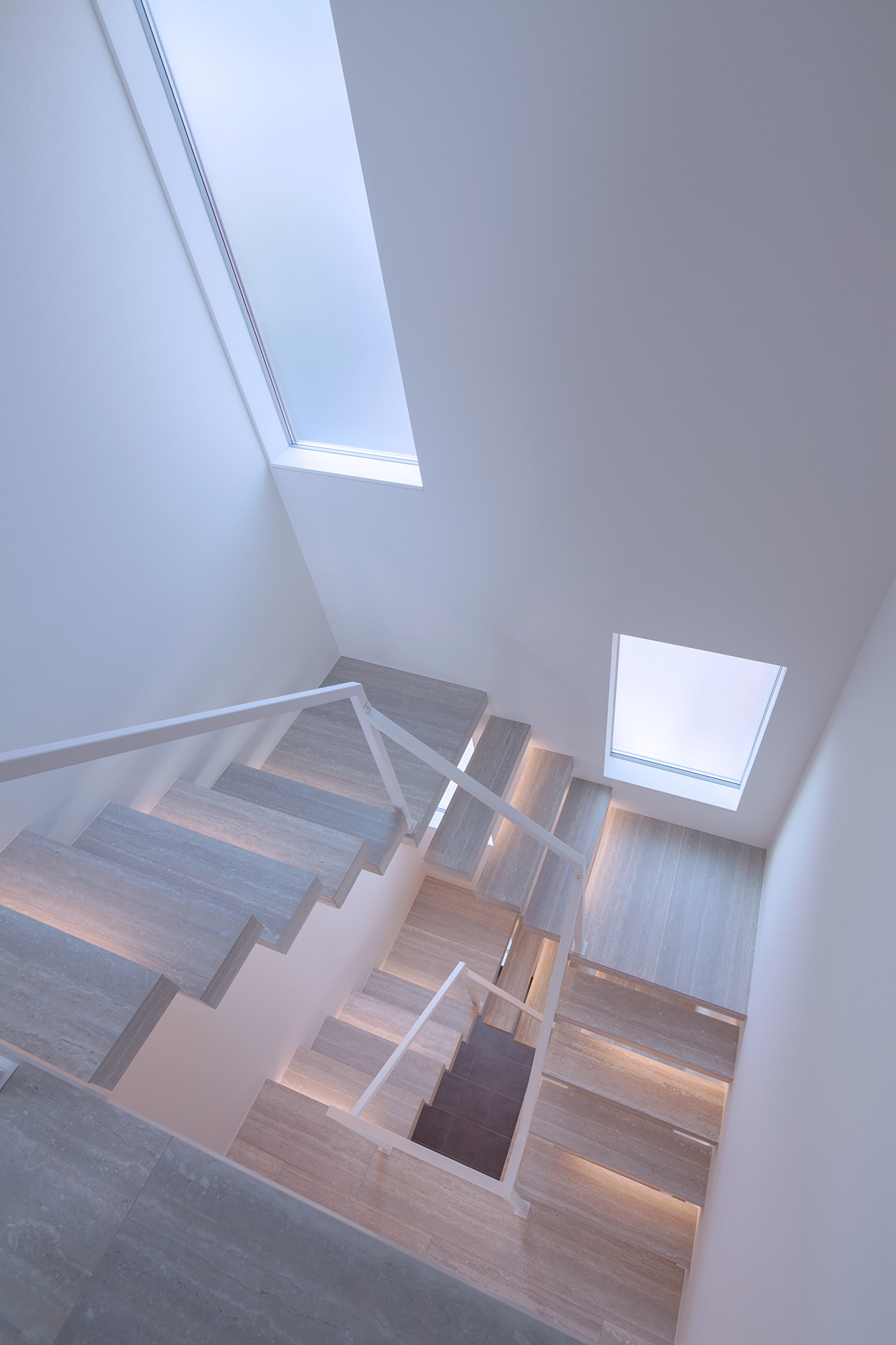 Y8-house | 红松地板与石墙的现代日式家居-5