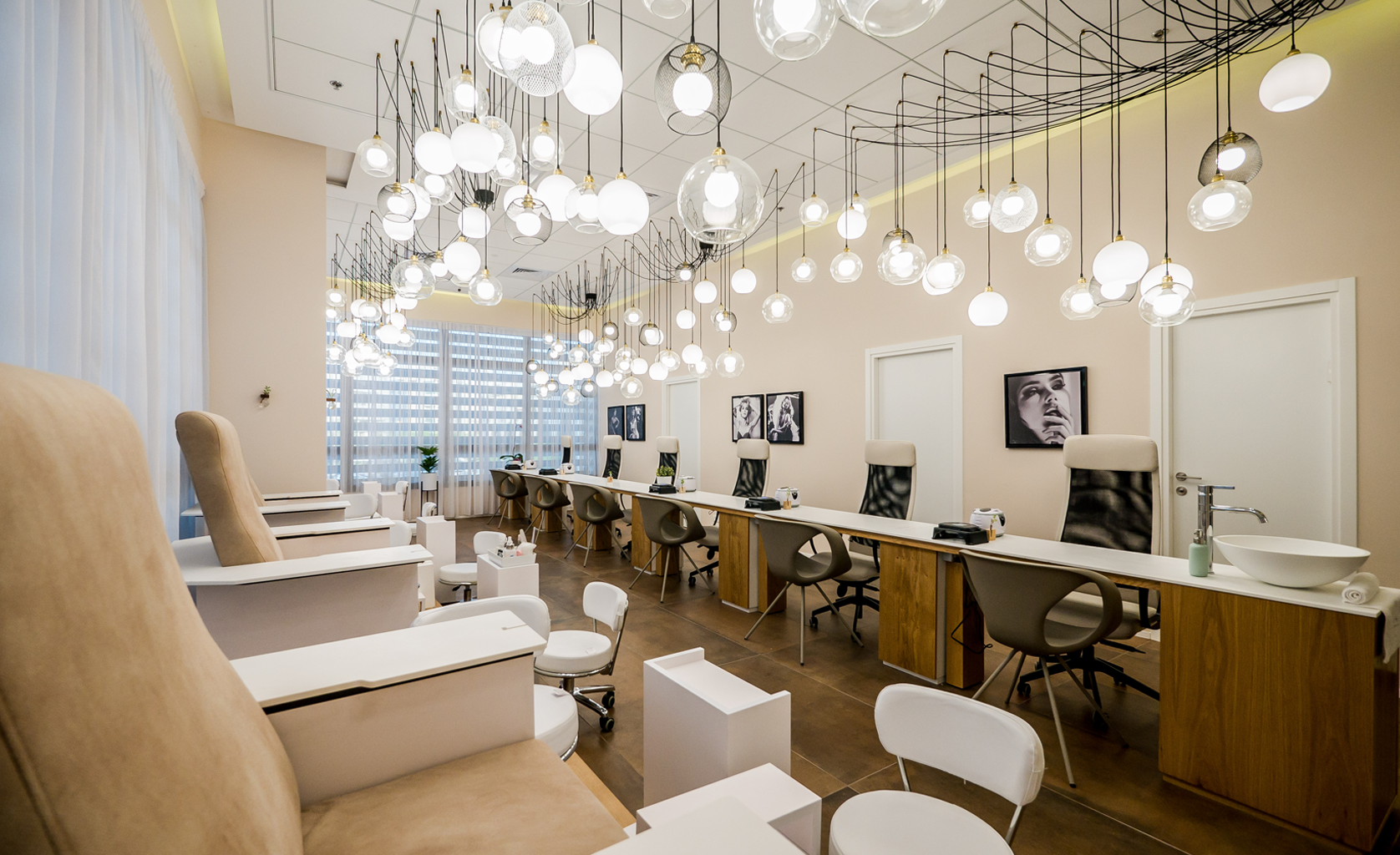 简约时尚的以色列美容沙龙设计-23