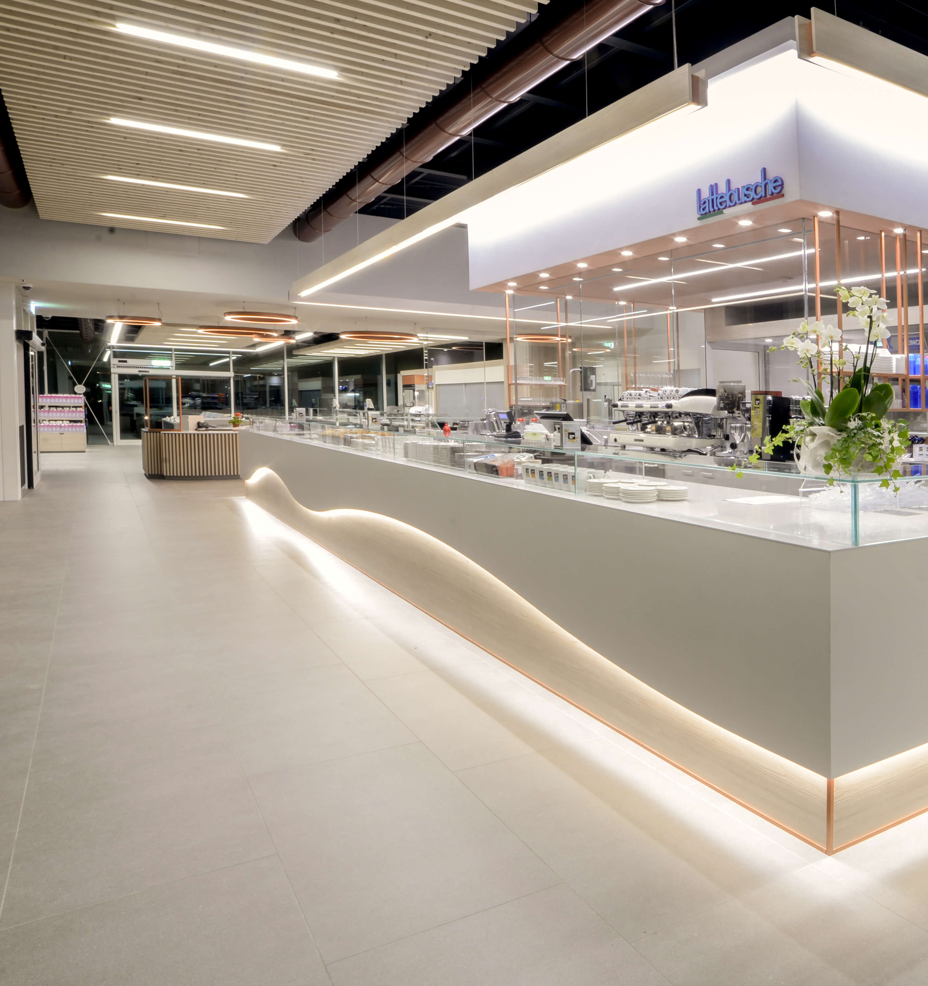 Sandrigo 白色牛奶吧照明设计-2