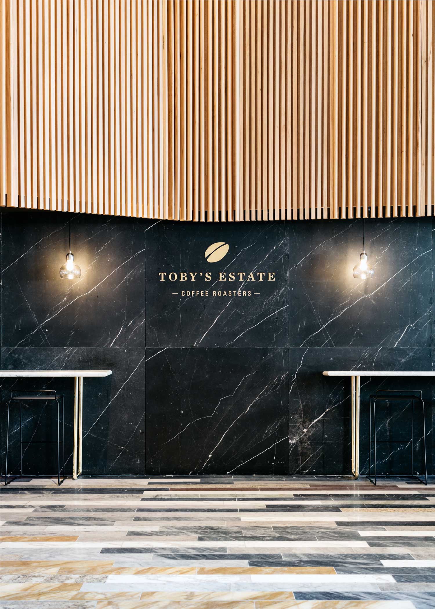 悉尼达林广场 Toby's Estate Cafe,复古银行风格融入现代咖啡空间-28