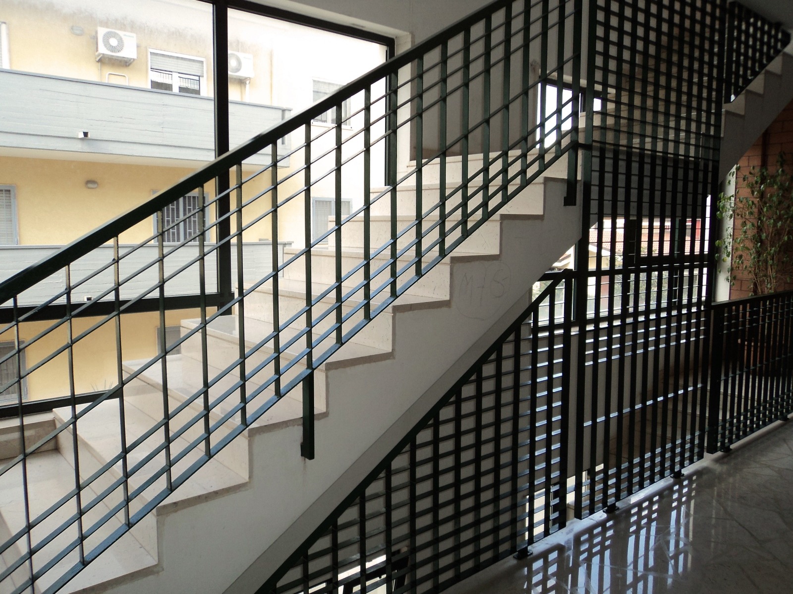 1997 年完工的八套公寓设计-11