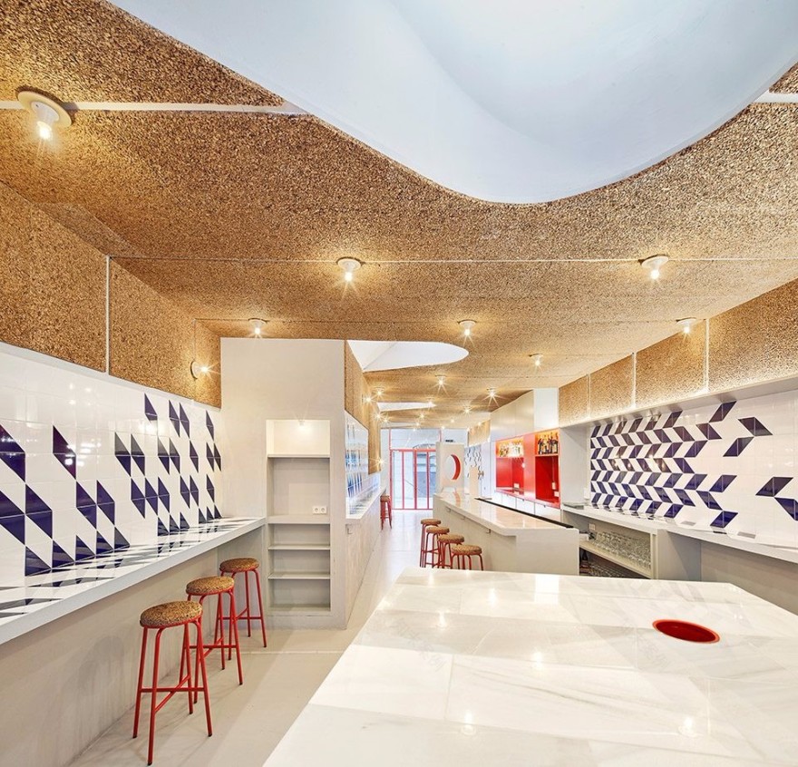 巴塞罗那 El Villa 酒吧改造-13