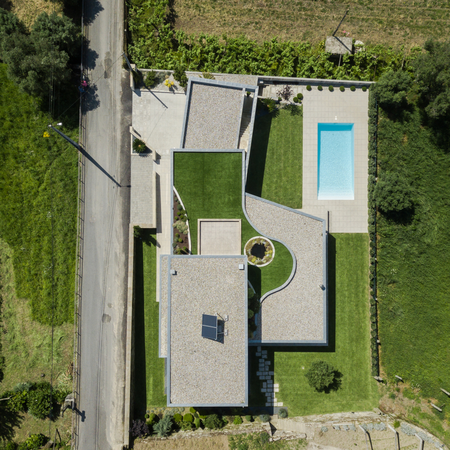 葡萄牙现代别墅 | 融入景观的私密空间-0