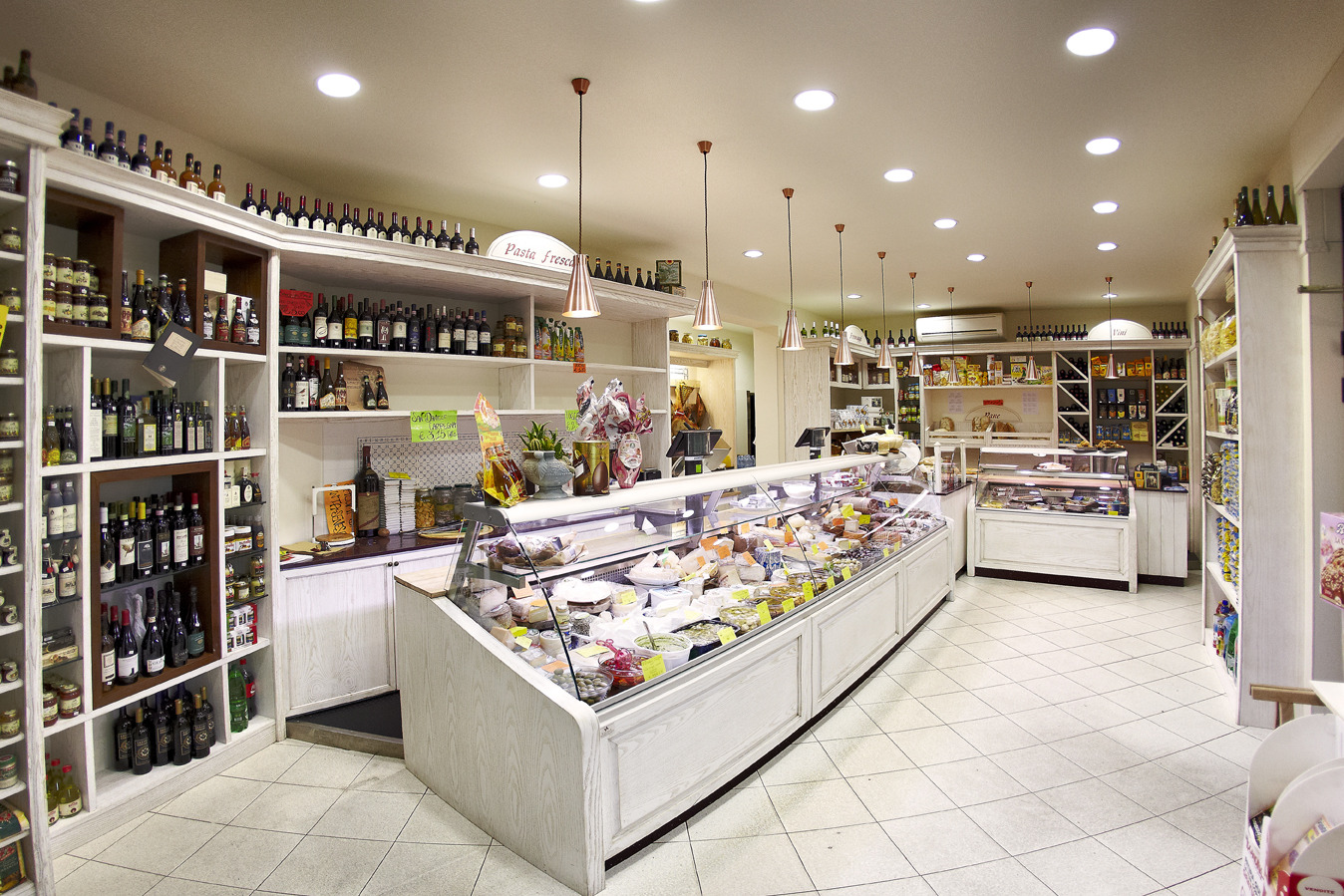 现代烘焙店室内设计趋势与亮点-15