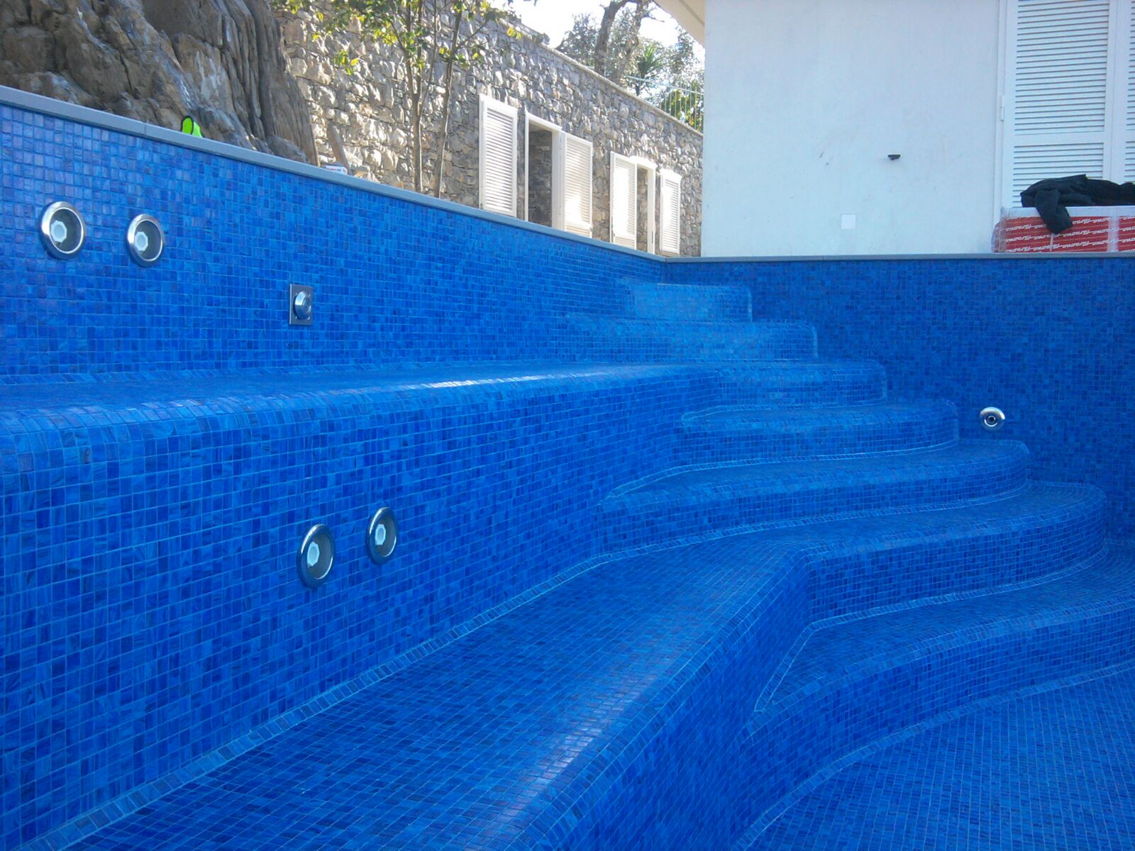 2014 年意大利利古里亚海滩泳池设计-7