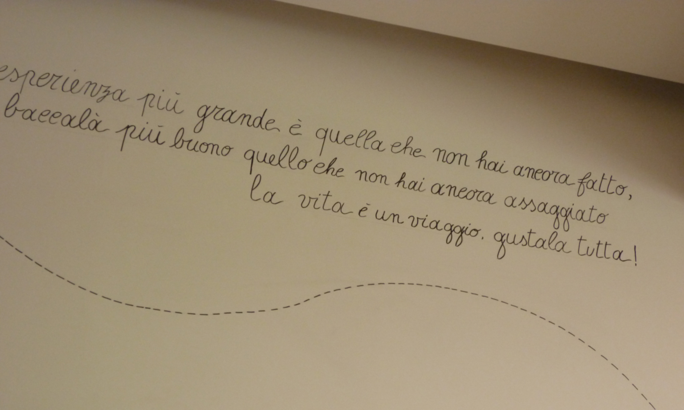 工业风餐厅“白鱼”设计，传承海盐晒鱼工艺-5