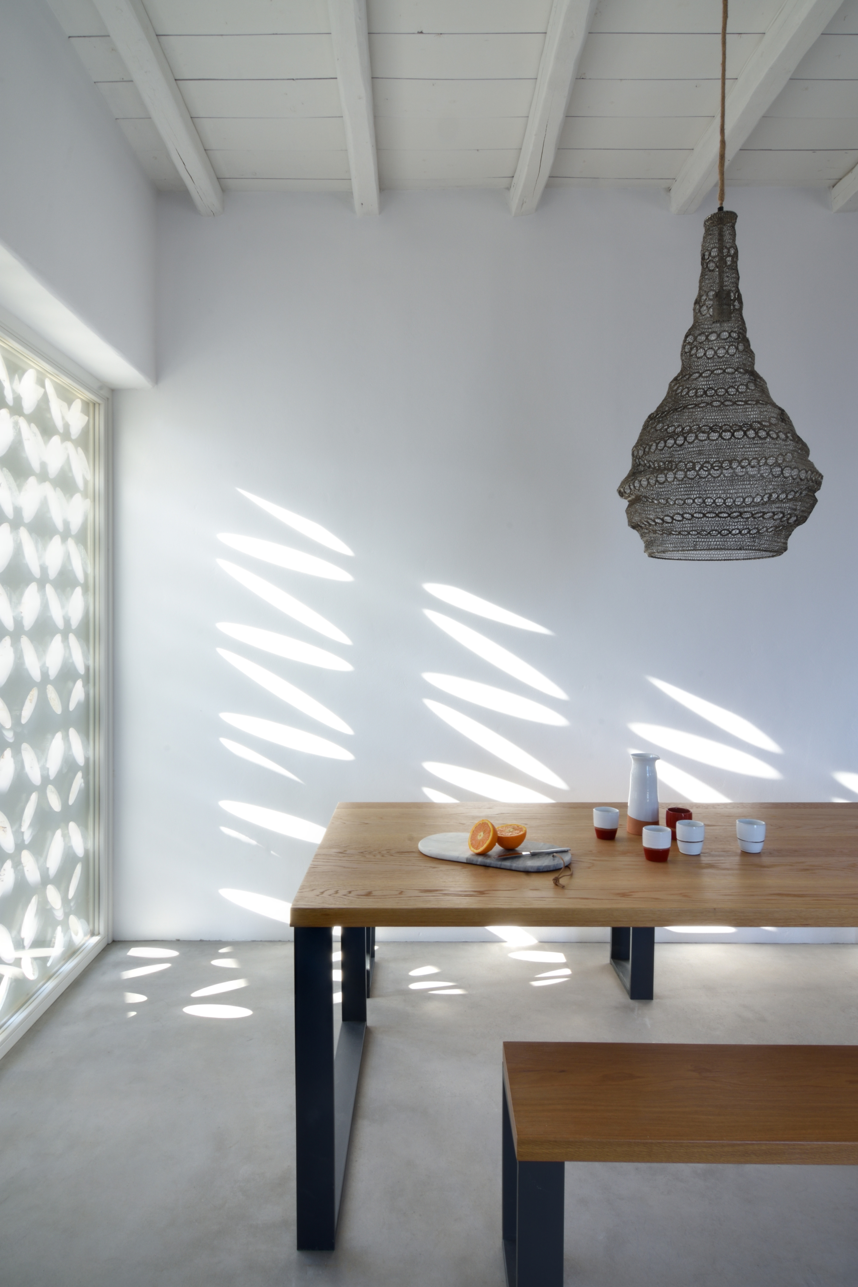 融合传统与当代的白色灵魂乡村别墅-5