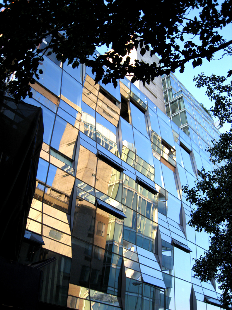 曼哈顿西村新地标 · 理查德·迈耶尔的玻璃钢塔设计-0