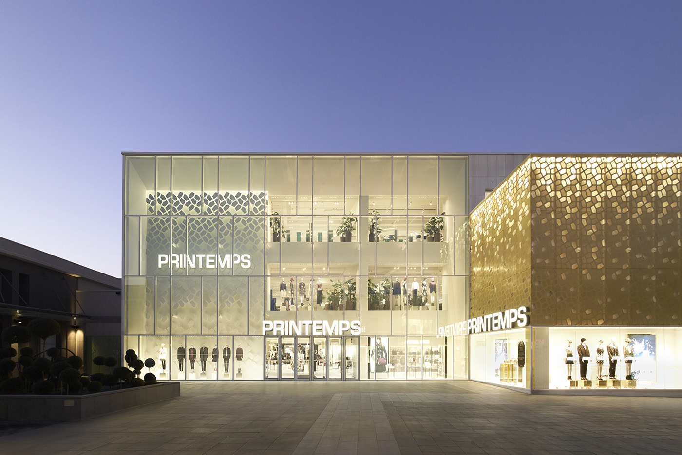简约花形图案,打造 Printemps 地标式建筑-0